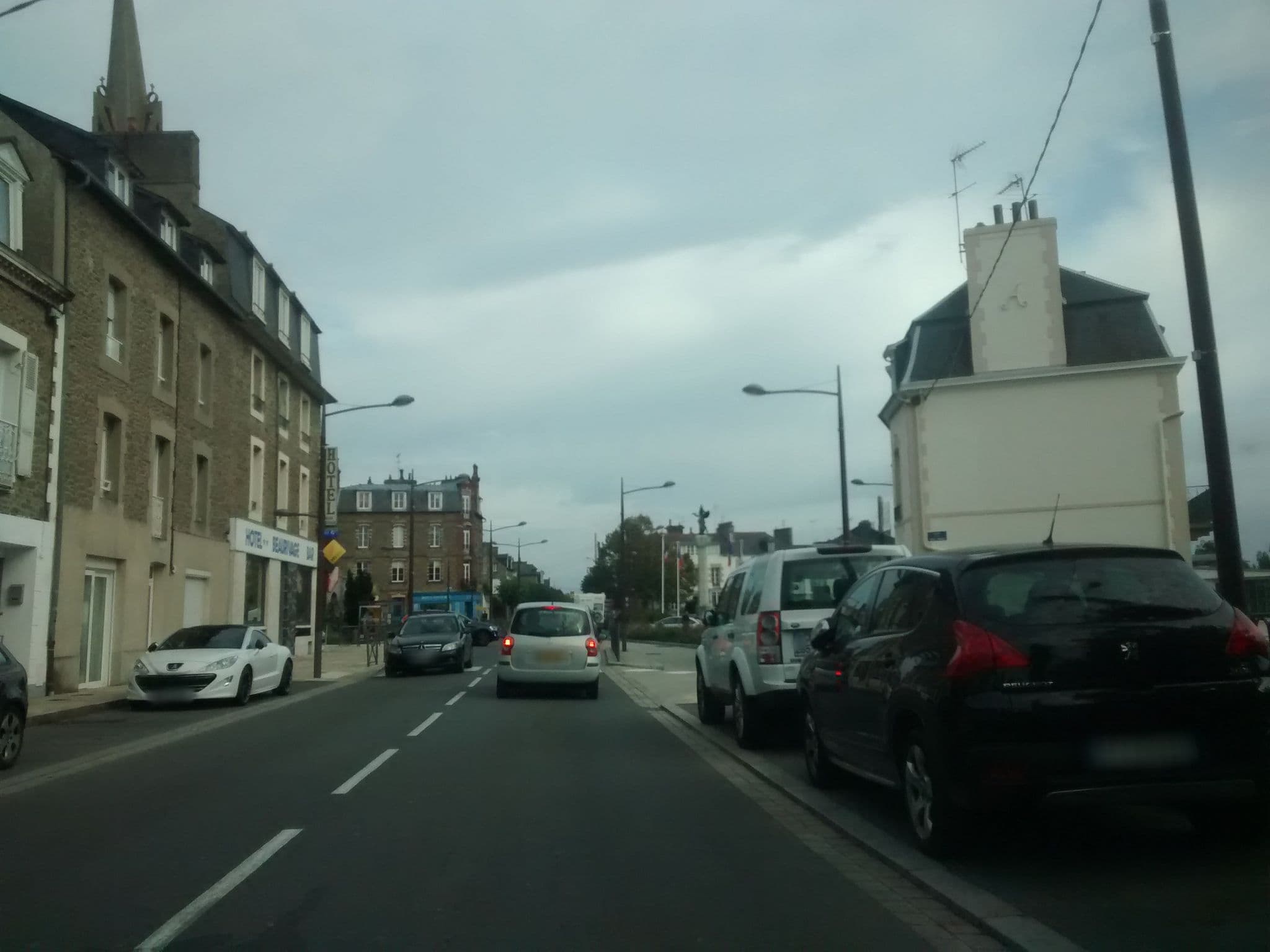 Street view near Résidence Beaurivage, Dinard — © mgageo (CC BY-SA · Mapillary)