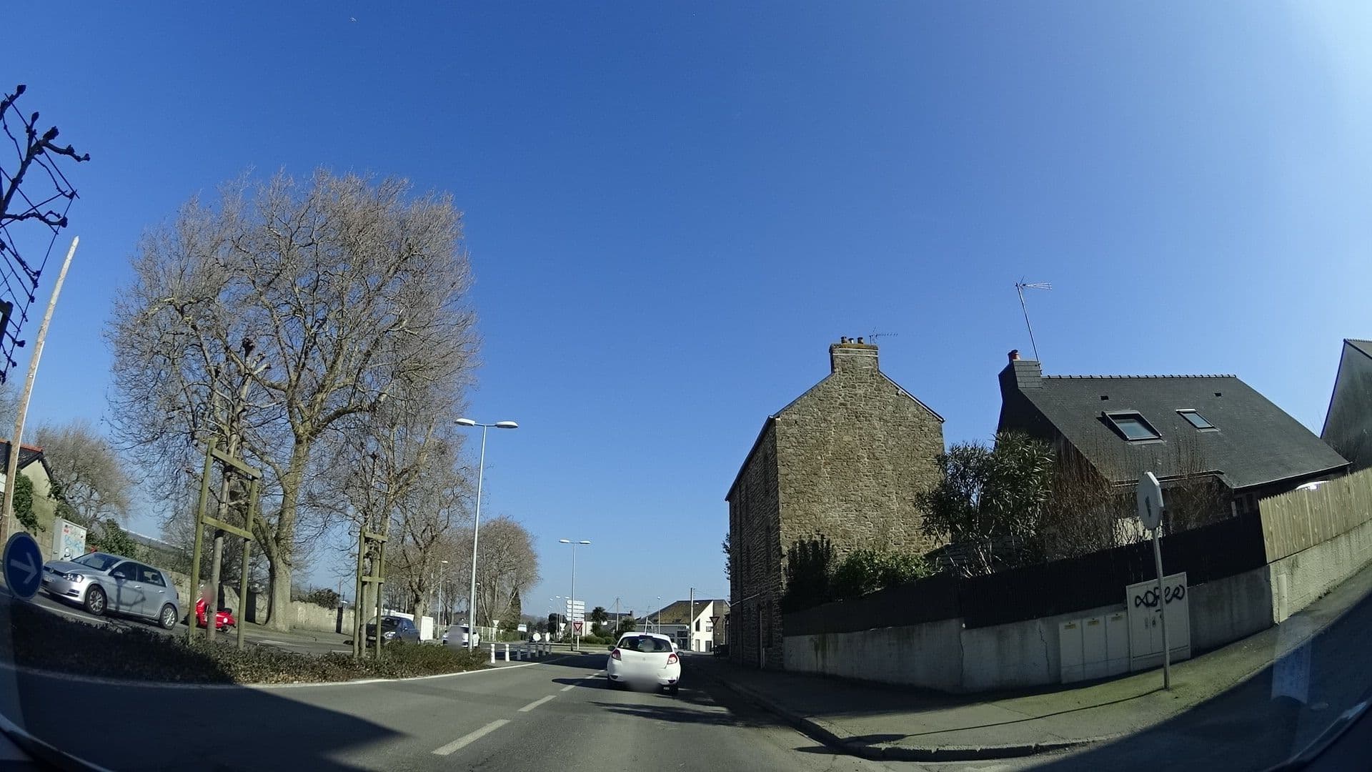 Street view near Cosy Saint Malo Beach, Saint-Malo — © panieravide (CC BY-SA · Mapillary)