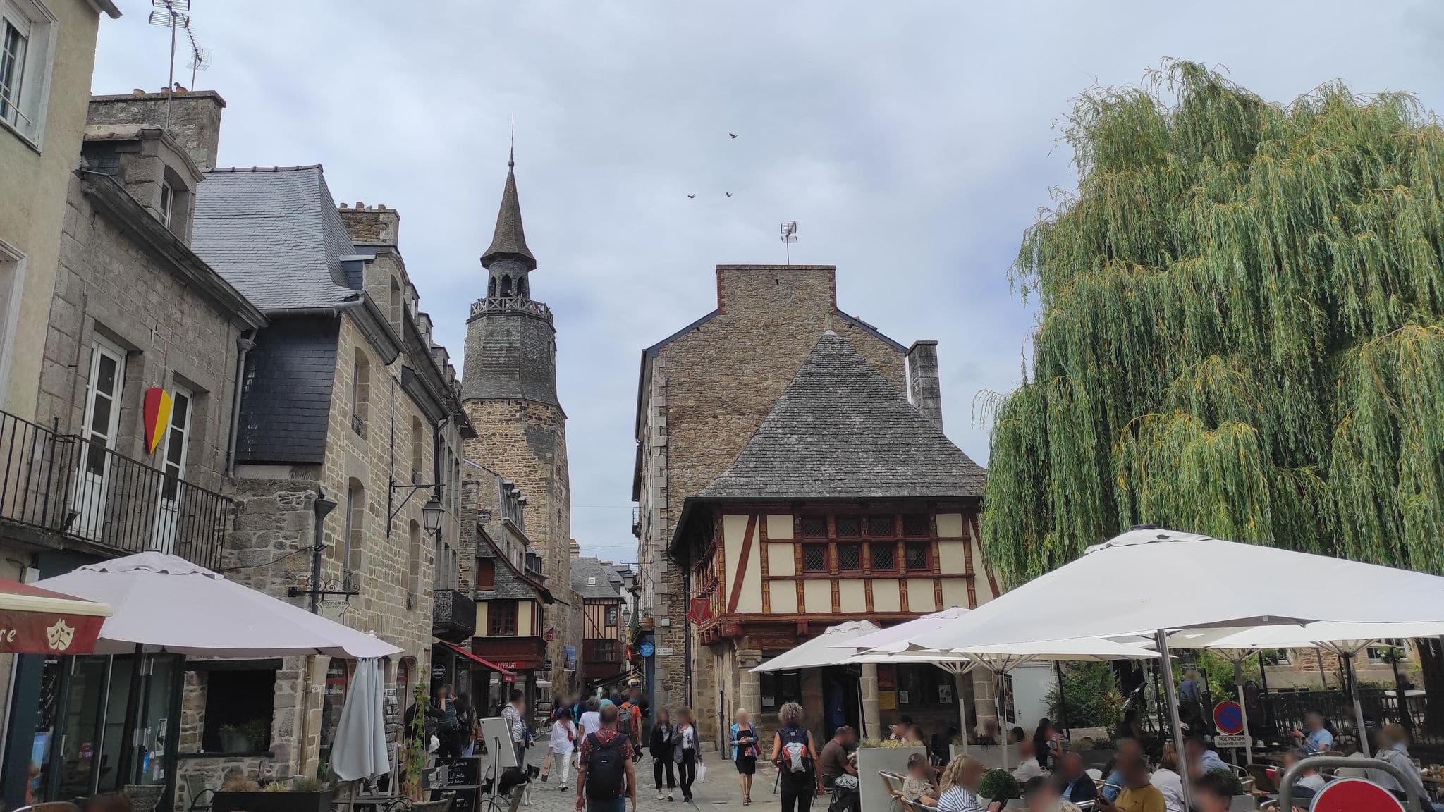 Street view near Loft Arvor, Dinan — © yod4z (CC BY-SA · Mapillary)