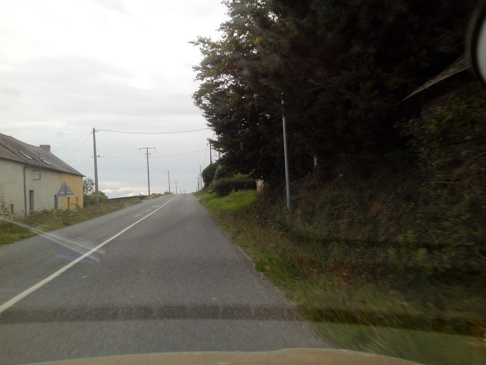 Street view near Kerarz, Mauron — © hamlet (CC BY-SA · Mapillary)