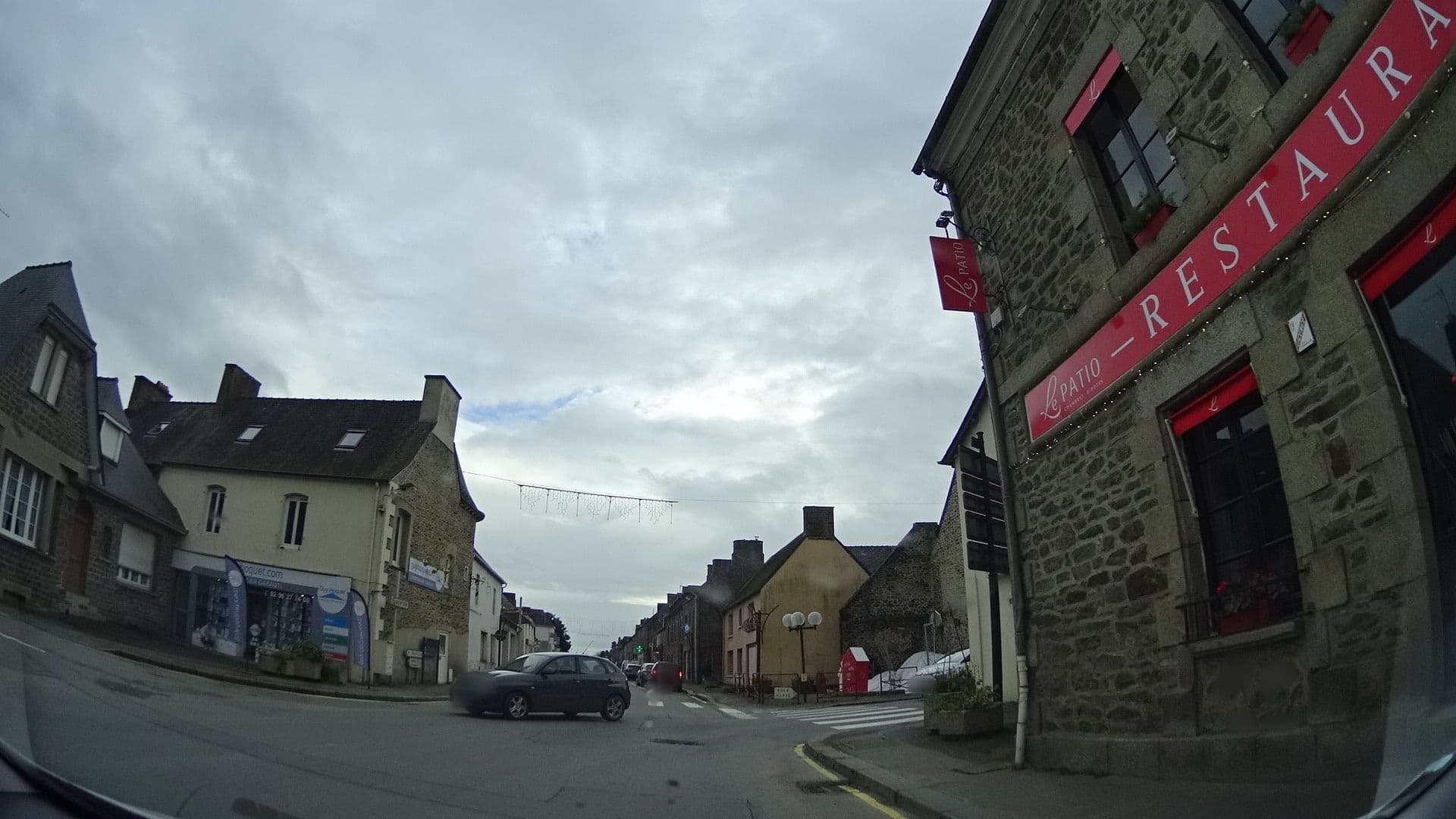 Street view near Le Len-Vic chez Marc et Jean, Évran — © panieravide (CC BY-SA · Mapillary)