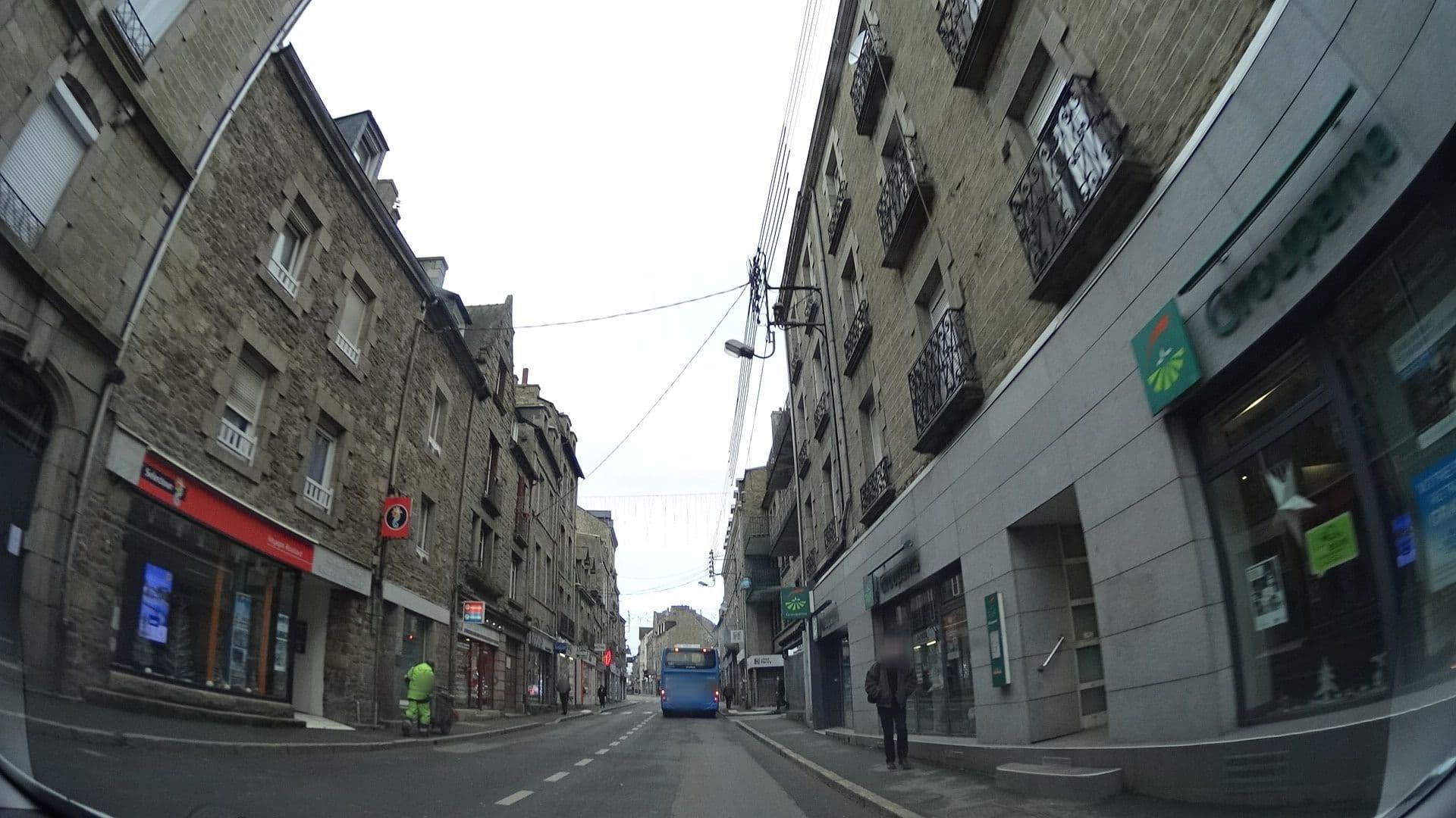 Street view near Selectour - Voyages Rouillard, Dinan — © panieravide (CC BY-SA · Mapillary)