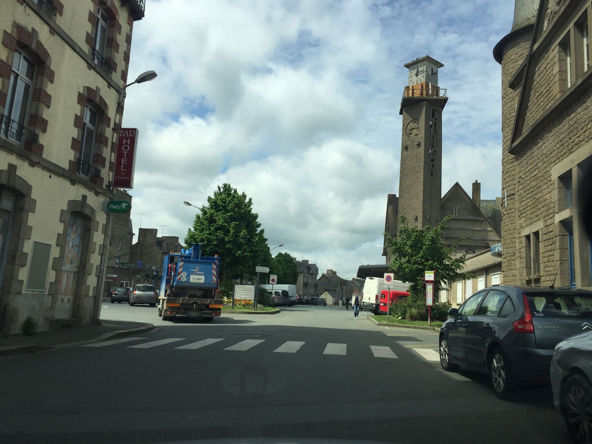 Street view near Lambert Noël, Dinan — © pgiraud (CC BY-SA · Mapillary)