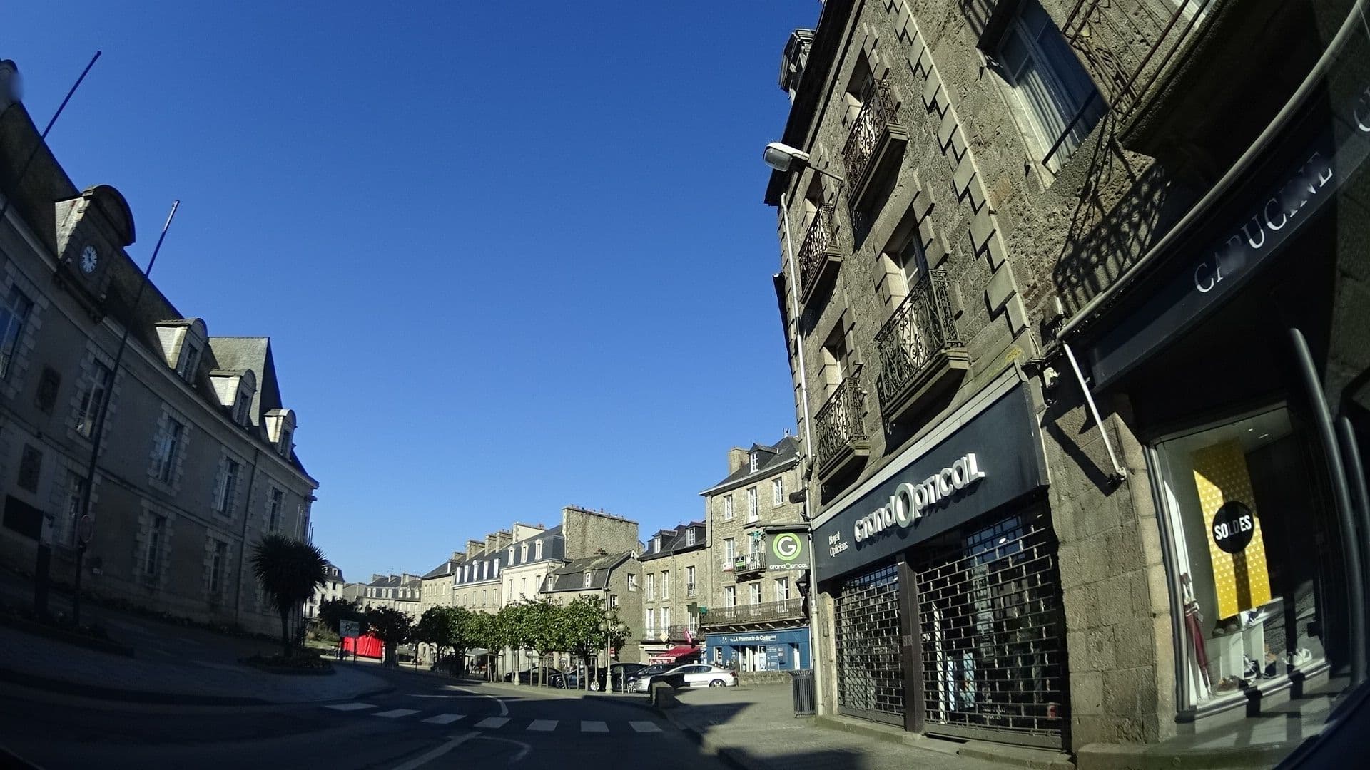 Street view near Auberge de Jeunesse de Dinan, Dinan — © panieravide (CC BY-SA · Mapillary)