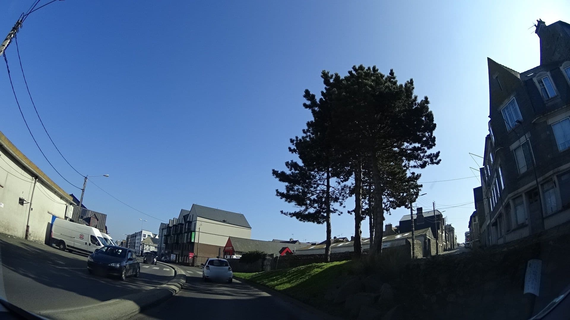 Street view near Hotel Ferry Emeraude Saint-Malo, Saint-Malo — © panieravide (CC BY-SA · Mapillary)