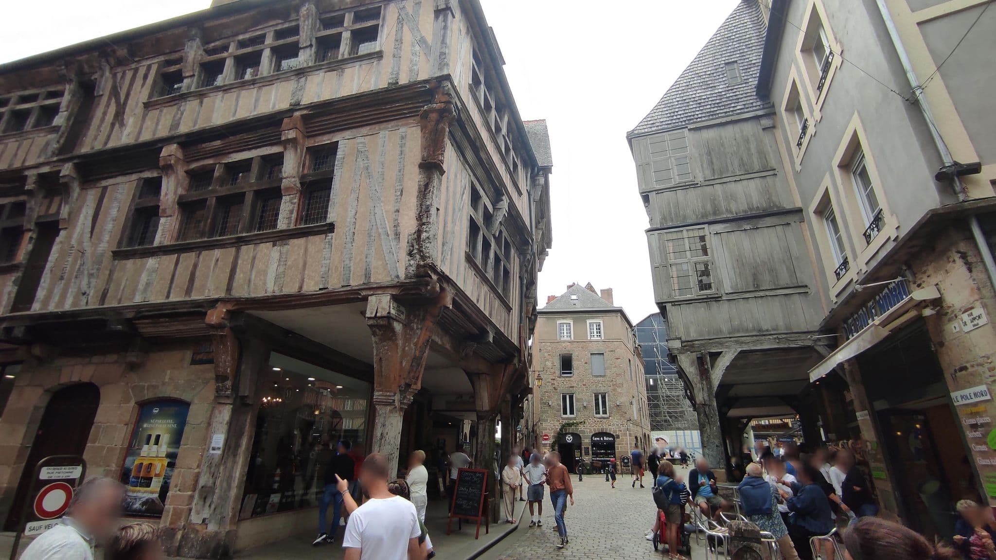 Street view near Ty Clément, Dinan — © yod4z (CC BY-SA · Mapillary)