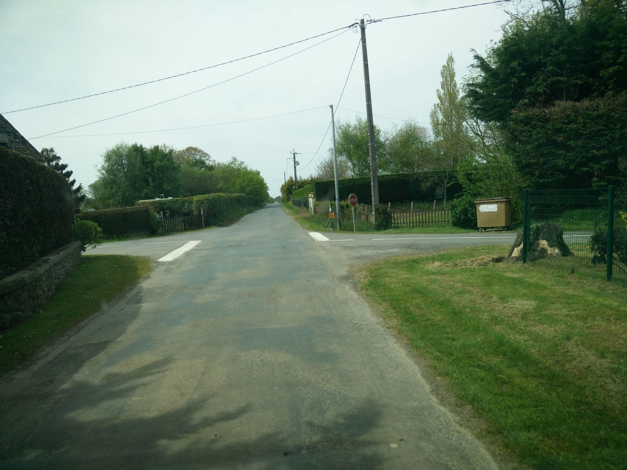 Street view near ile valentine, Matignon — © joostjakob (CC BY-SA · Mapillary)