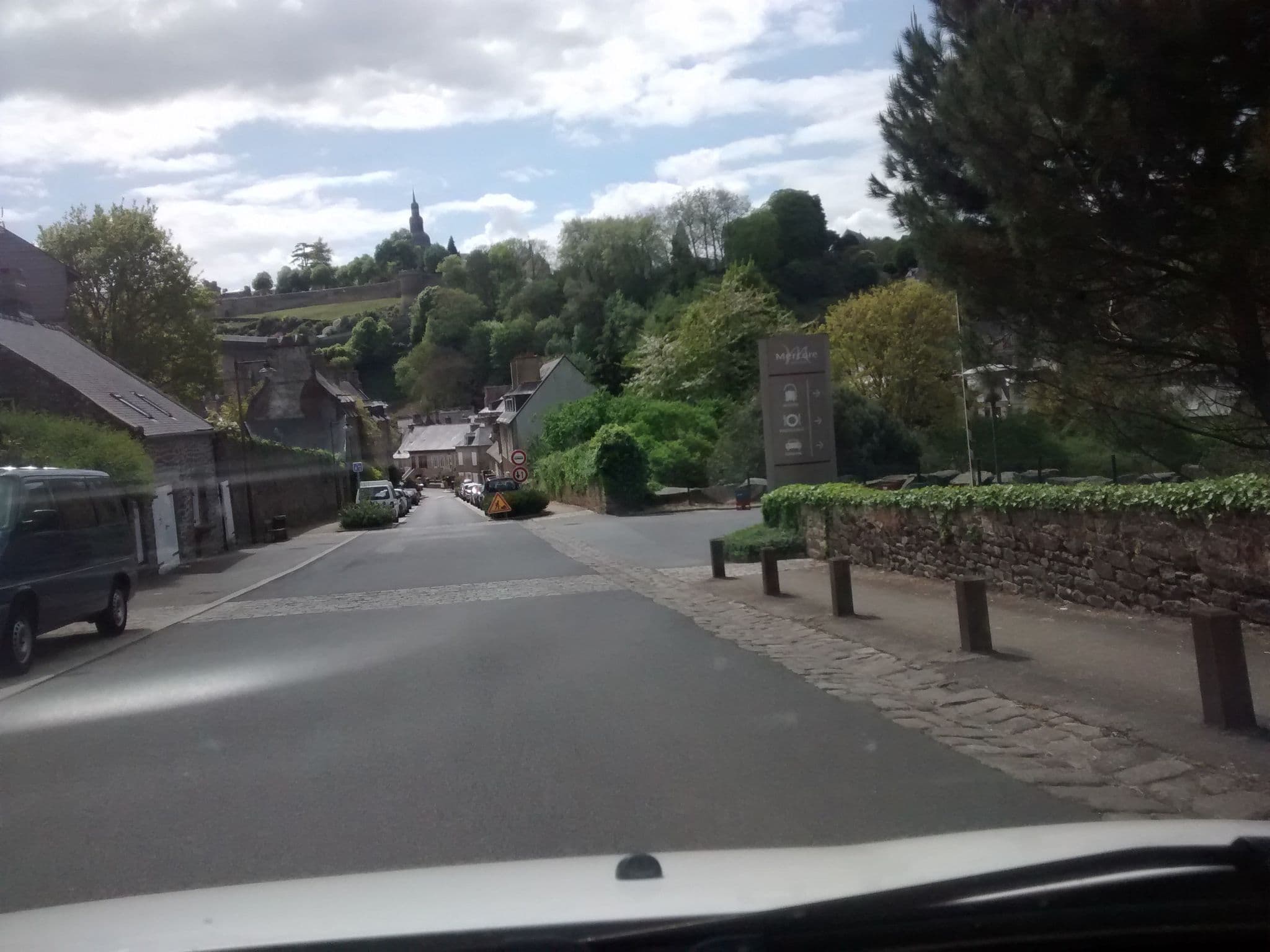 Street view near Gite de la tannerie 3, Lanvallay — © mgageo (CC BY-SA · Mapillary)