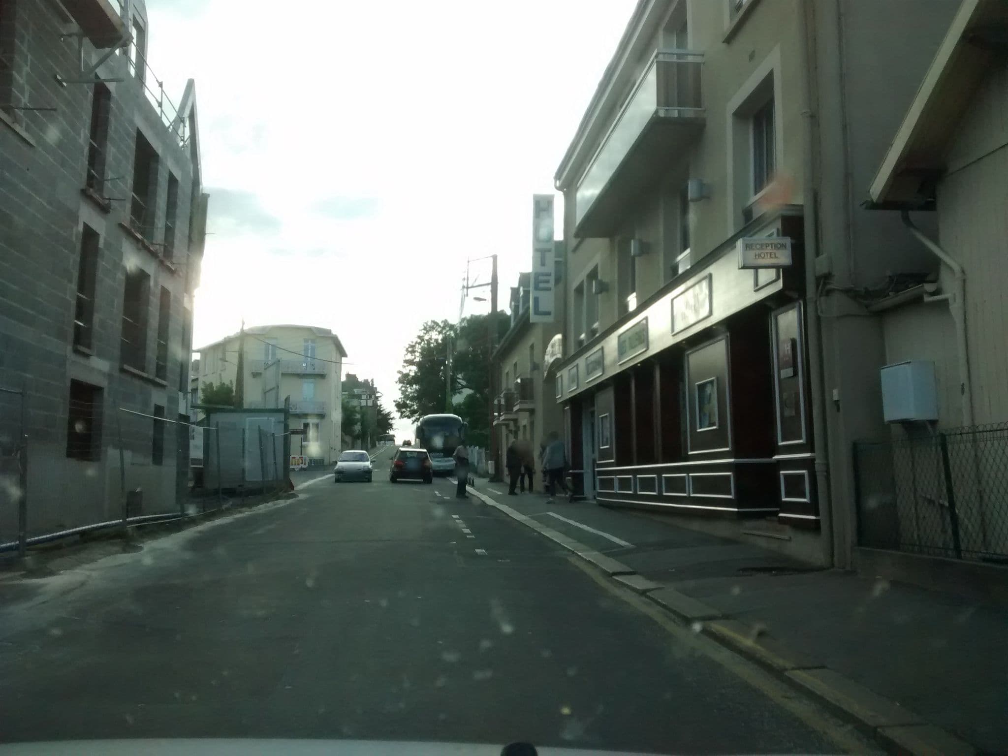Street view near Hôtel des Tilleuls, Dinard — © mgageo (CC BY-SA · Mapillary)