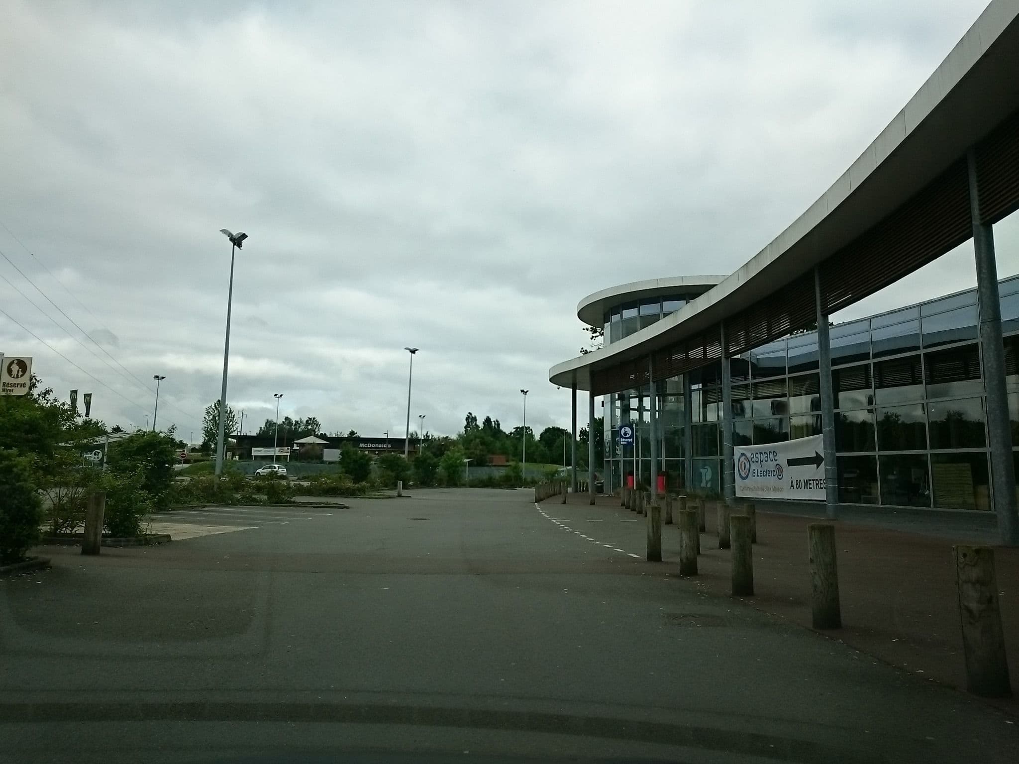 Street view near Atao Residence- Rennes Sud, Vern-sur-Seiche — © legrandblond (CC BY-SA · Mapillary)