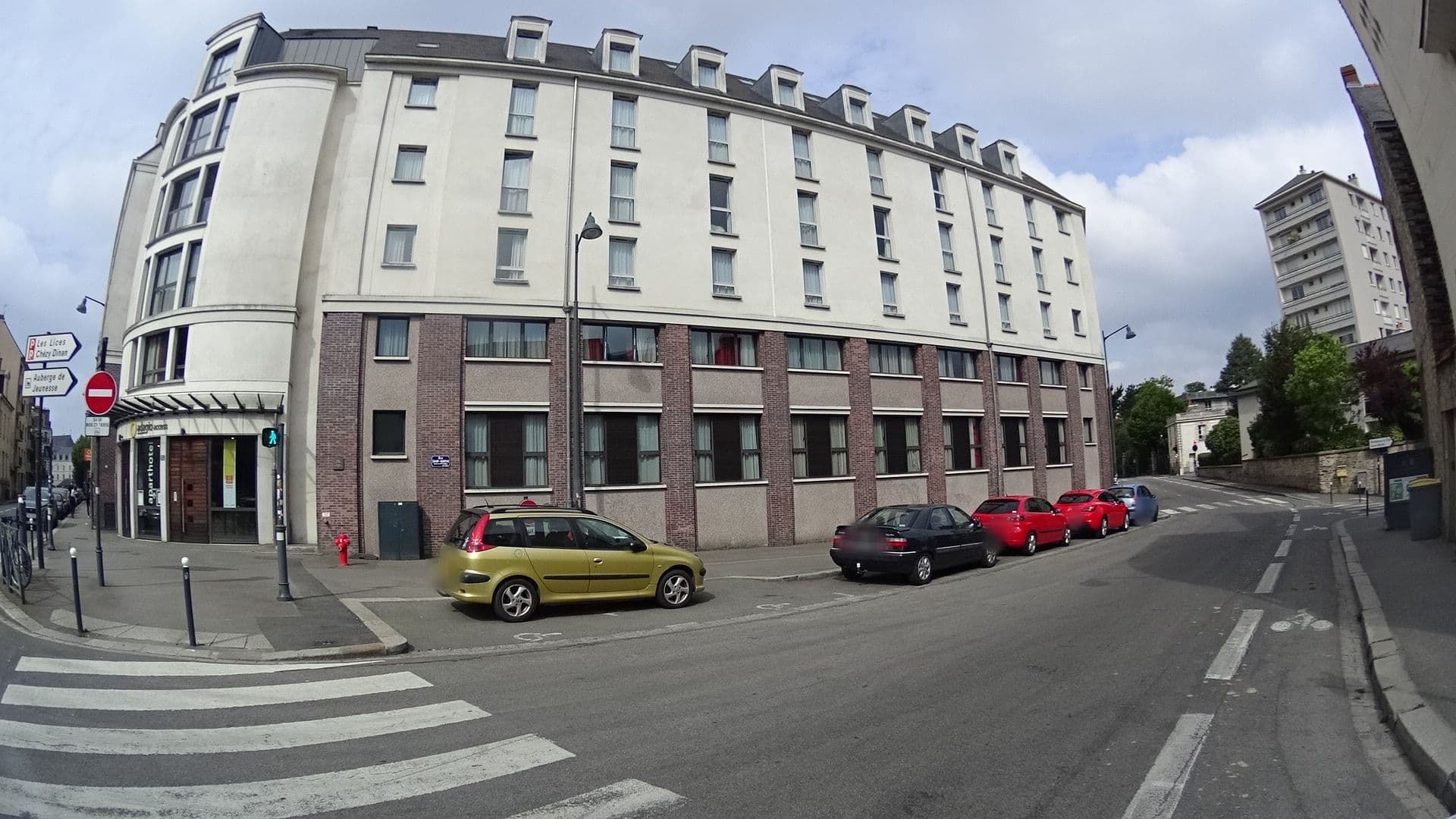 Street view near Citea Rennes, Rennes — © panieravide (CC BY-SA · Mapillary)