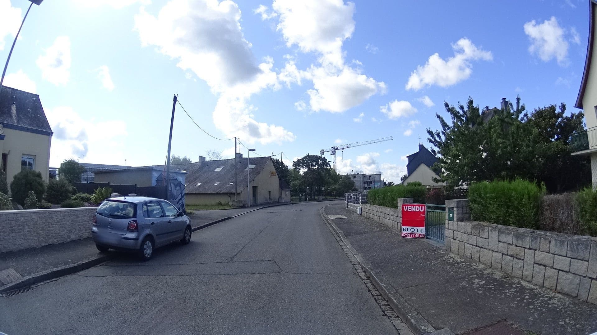 Street view near Aux Portes de Rennes Ch. d'hôtes, Chartres-de-Bretagne — © panieravide (CC BY-SA · Mapillary)