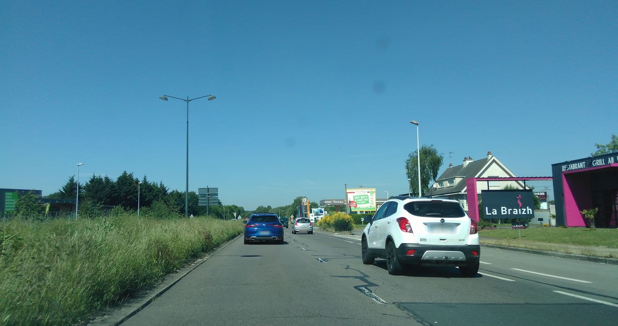 Street view near The Originals Access, Hôtel Rennes Ouest (P'tit Dej-Hotel), Vezin-le-Coquet — © panieravide (CC BY-SA · Mapillary)