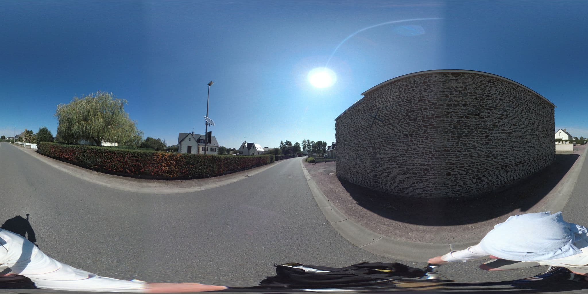 Street view near Chambres d'hôtes "Les Salles", Pontorson — © geovelo (CC BY-SA · Mapillary)
