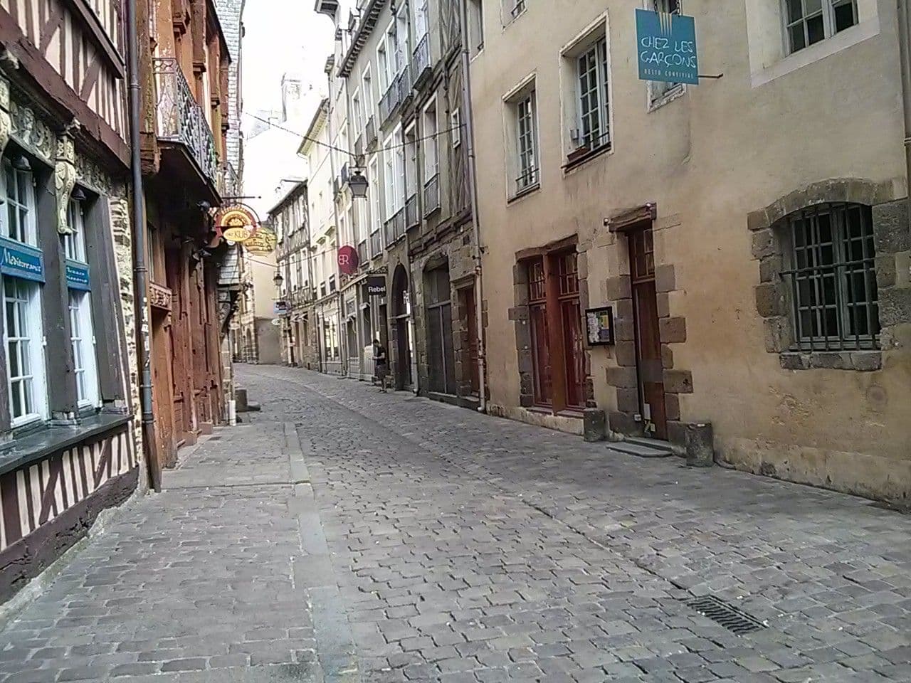 Street view near Breizh Cocon, Rennes — © remonet (CC BY-SA · Mapillary)