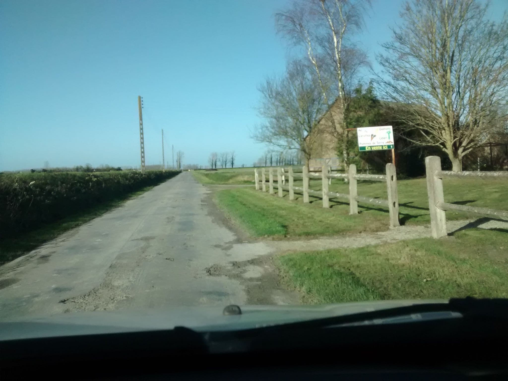 Street view near Besnard Christian, Roz-sur-Couesnon — © mgageo (CC BY-SA · Mapillary)