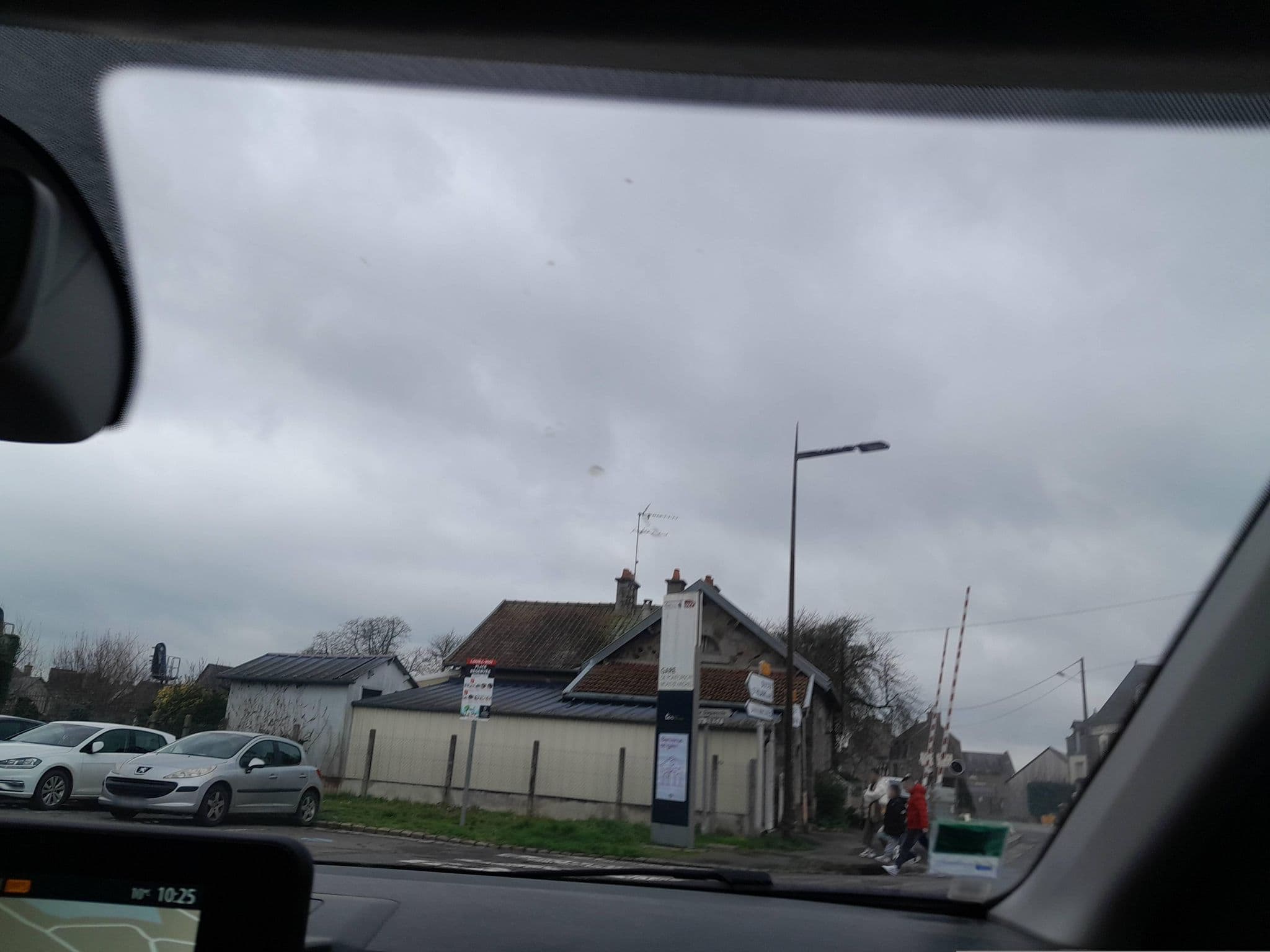 Street view near Hôtel de France, Pontorson — © hautetension08 (CC BY-SA · Mapillary)