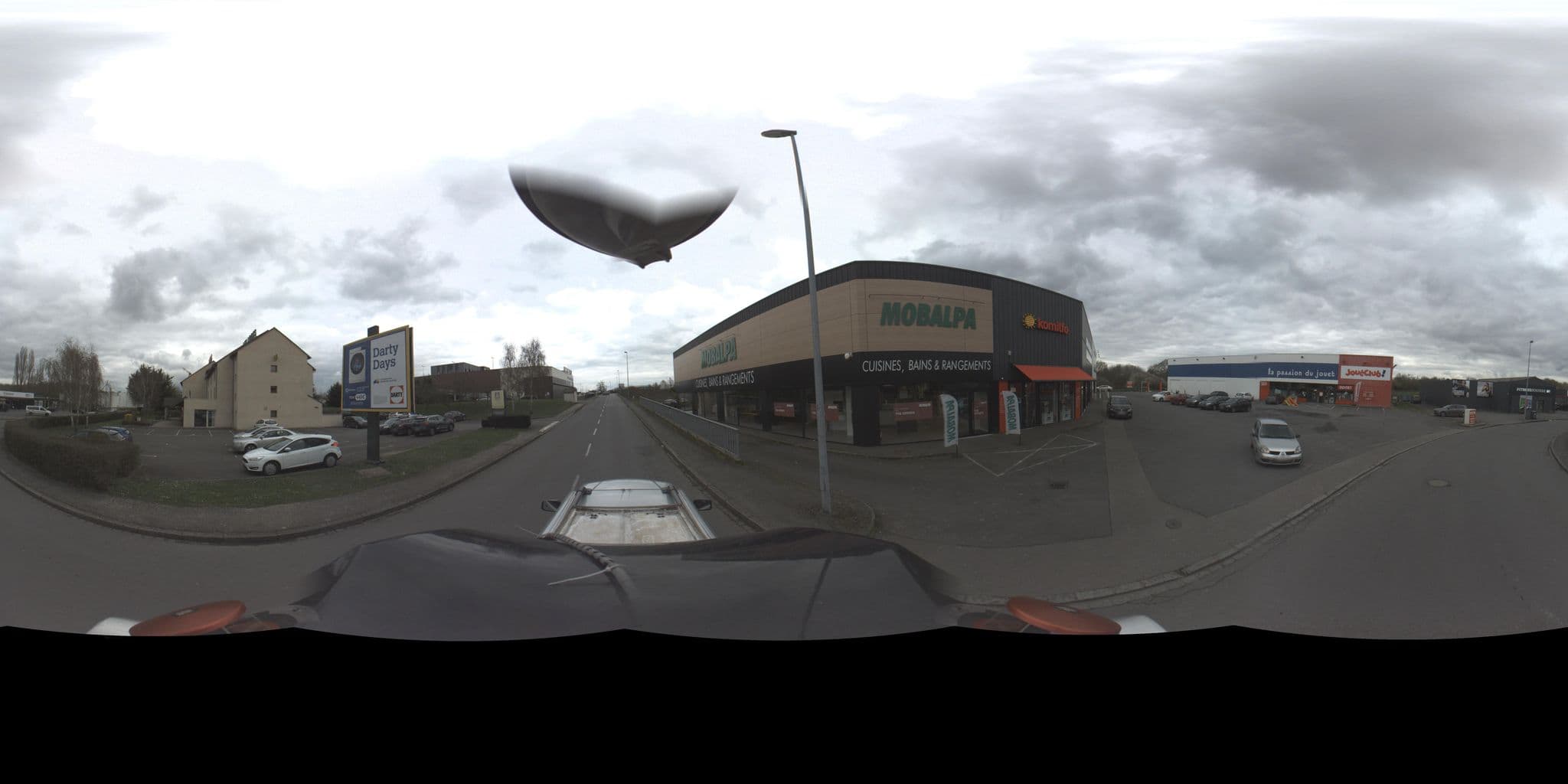 Street view near Hotel Des Loges, Chantepie — © sig_rm (CC BY-SA · Mapillary)