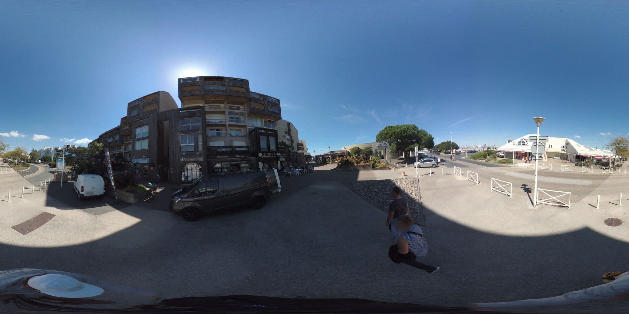 Street view near Location de vacances Joffard Les Minimes, La Rochelle — © geovelo (CC BY-SA · Mapillary)