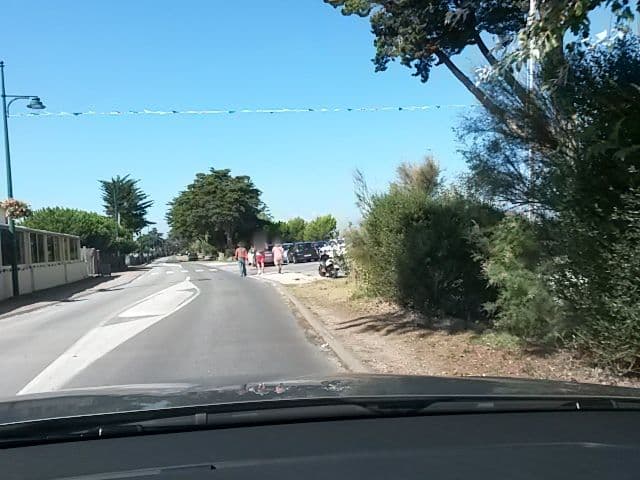 Street view near HCR de l'Estuaire, Port-des-Barques — © rausk (CC BY-SA · Mapillary)