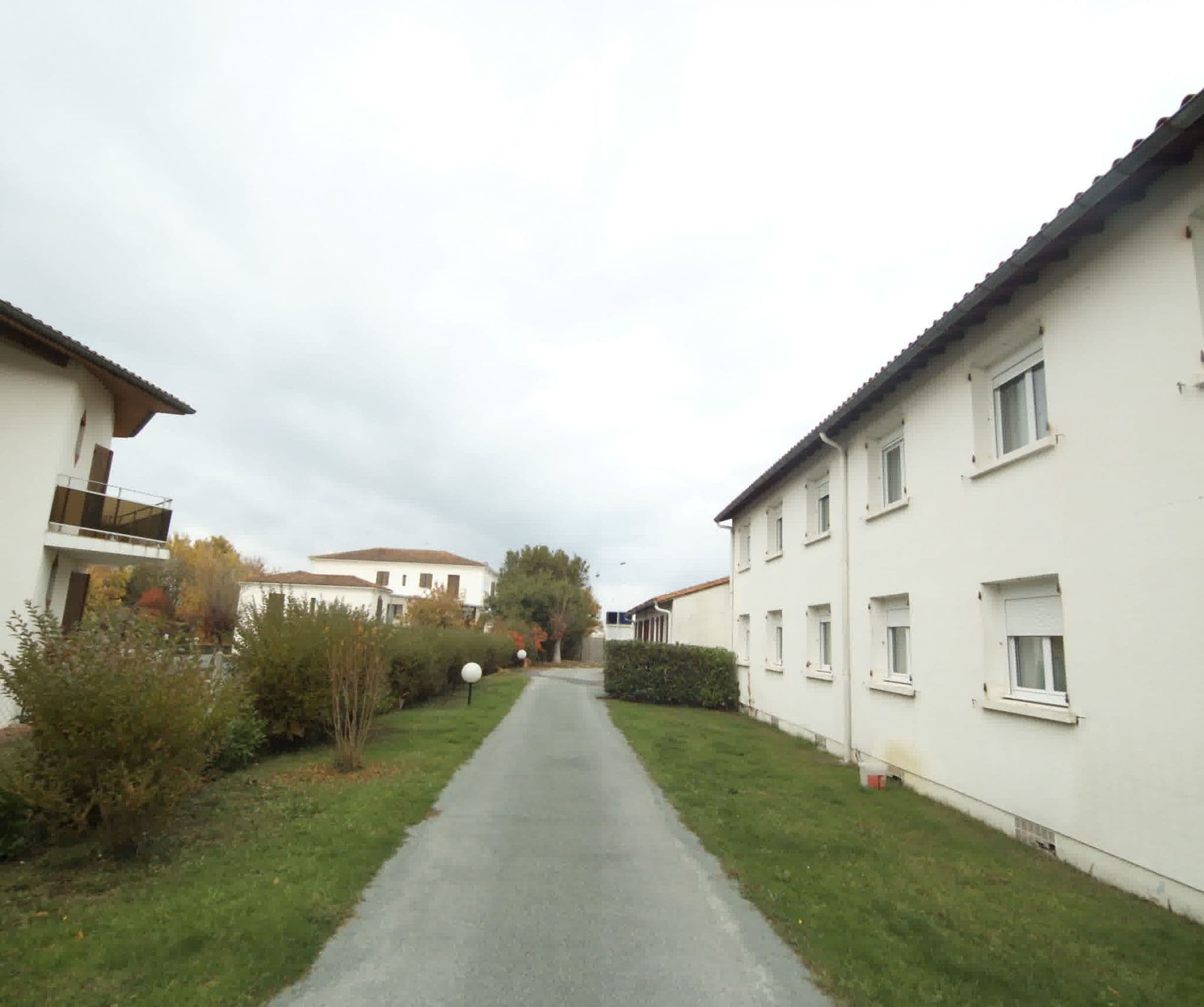 Street view near Au Bosquet de Germanicus, Saintes — © sogefi (CC BY-SA · Mapillary)