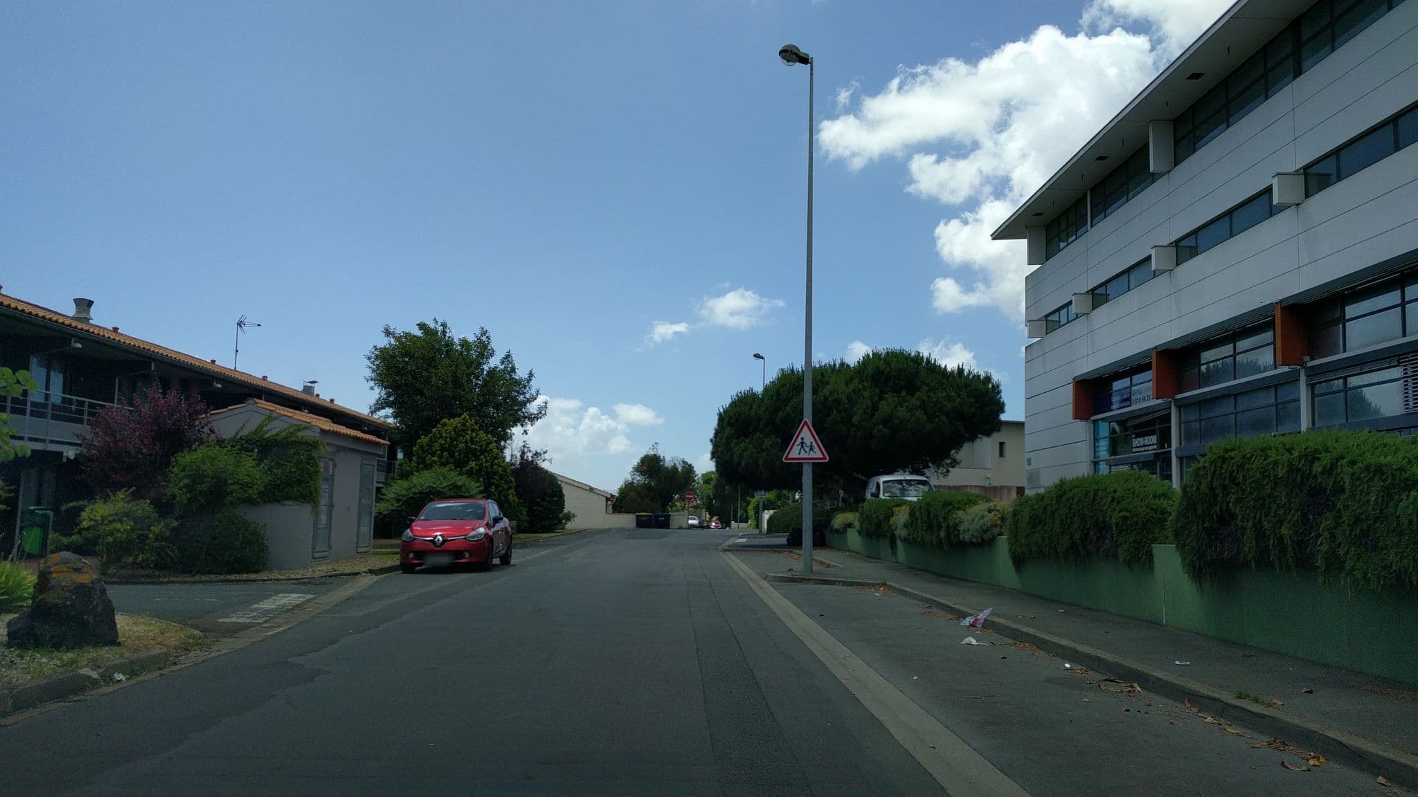 Street view near Hôtel Campanile la Rochelle Establissements, Puilboreau — © mappy_sa (CC BY-SA · Mapillary)