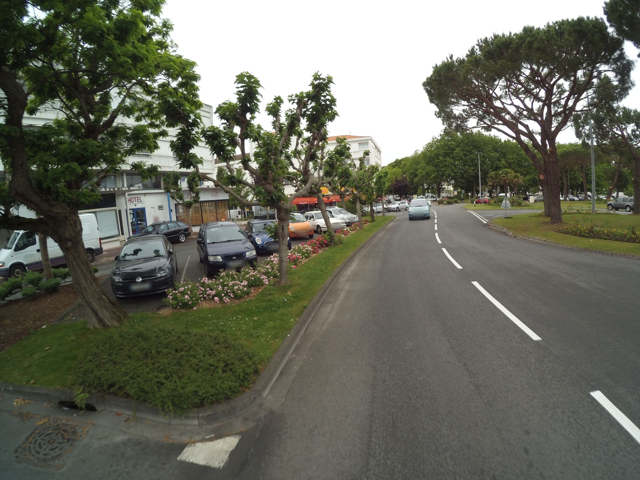 Street view near Hôtel le Coton, Royan — © stephanep (CC BY-SA · Mapillary)