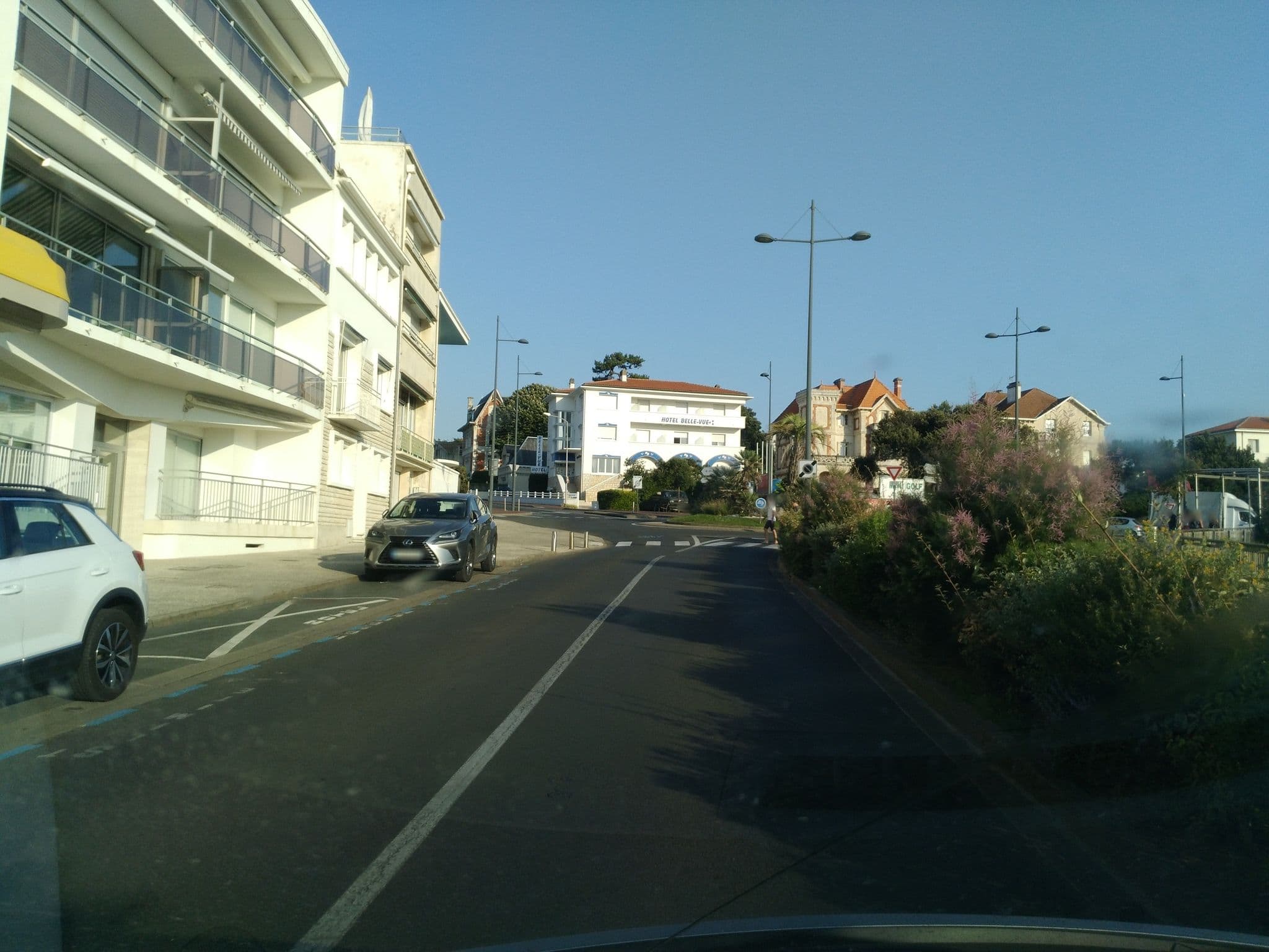 Street view near Inter-Hôtel Miramar SAS, Royan — © tartine78 (CC BY-SA · Mapillary)