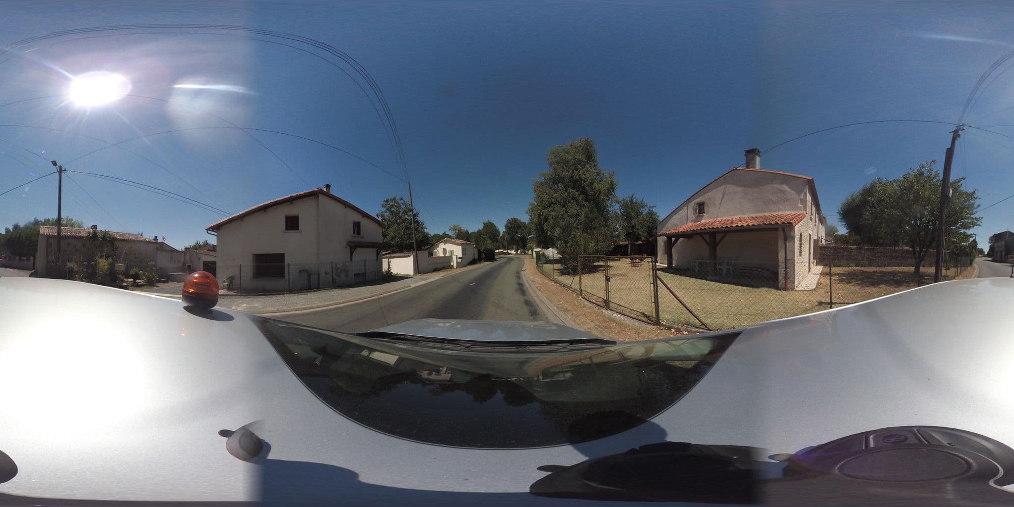 Street view near Domaine Moulin d' Elemiah, Gémozac — © pieroman (CC BY-SA · Mapillary)