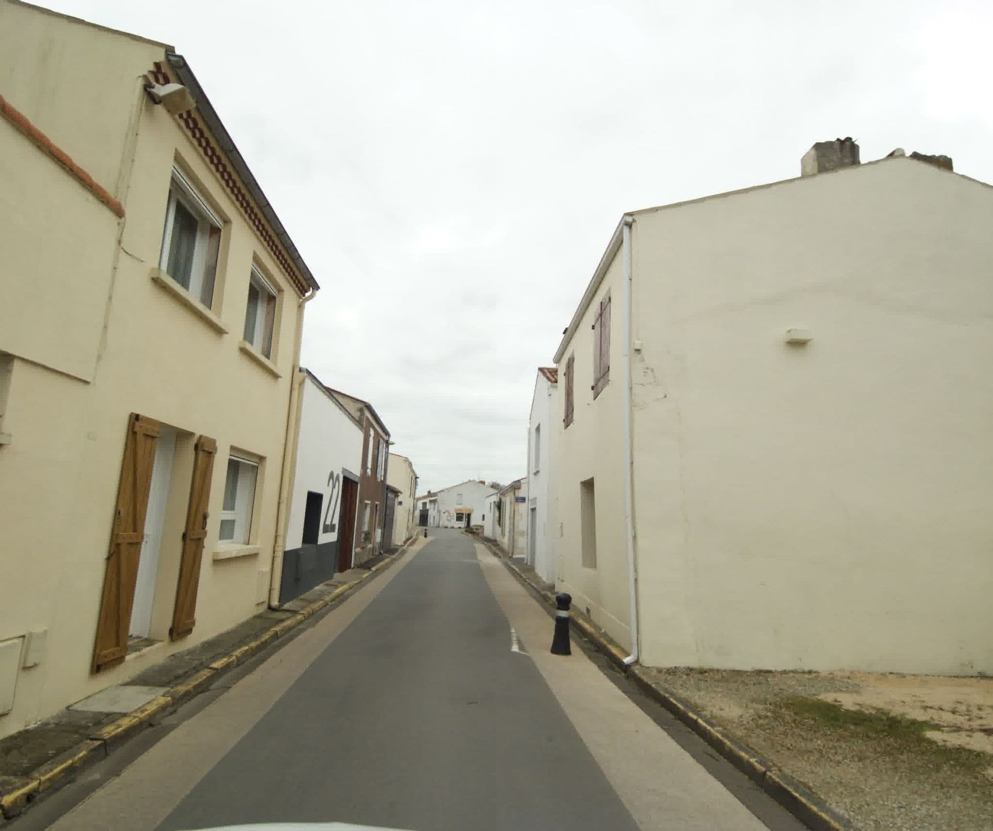 Street view near Hôtel et Spa du Château, Lagord — © sogefi (CC BY-SA · Mapillary)