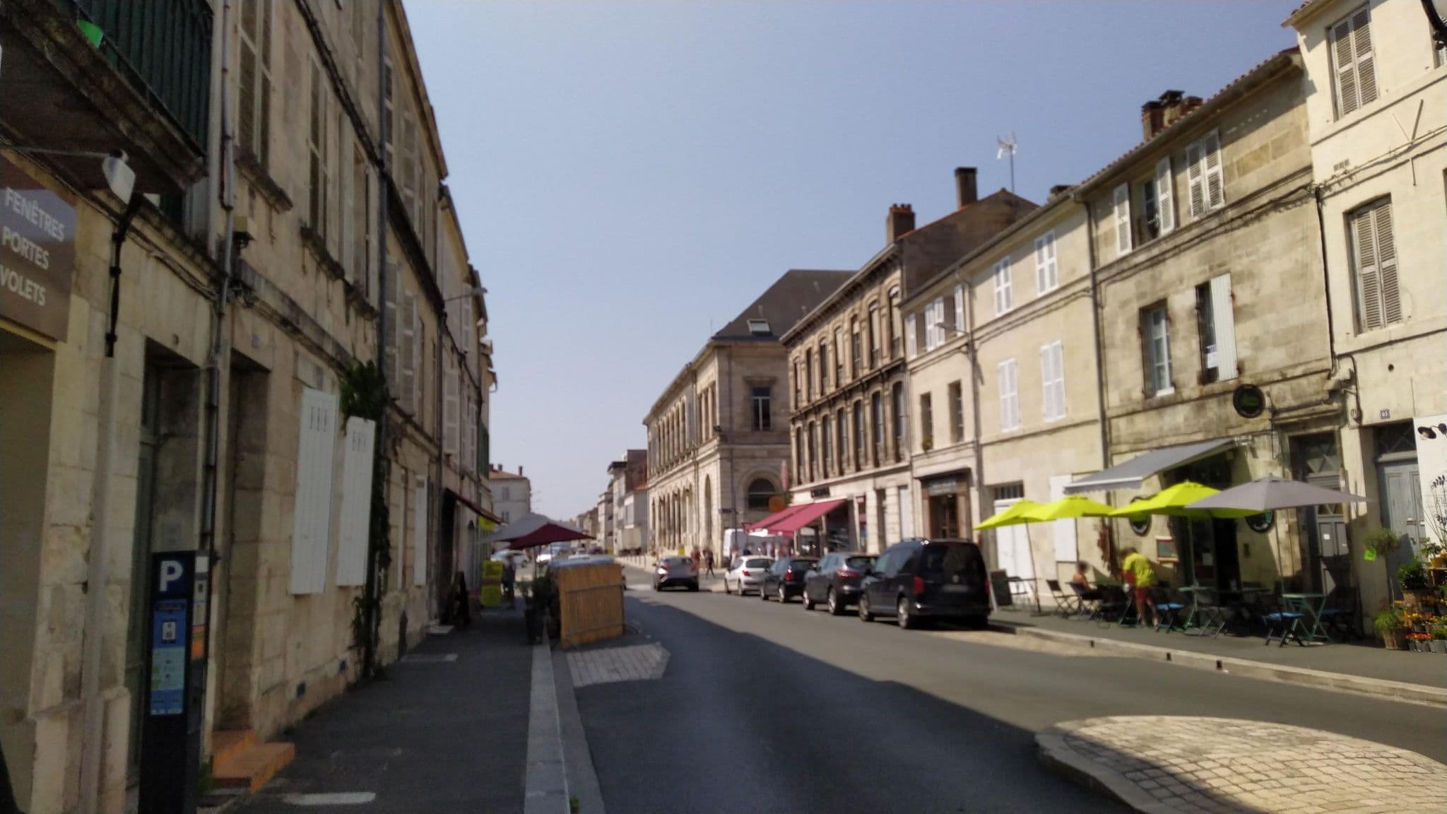 Street view near Terra-Chrystal, Rochefort — © kalepom (CC BY-SA · Mapillary)
