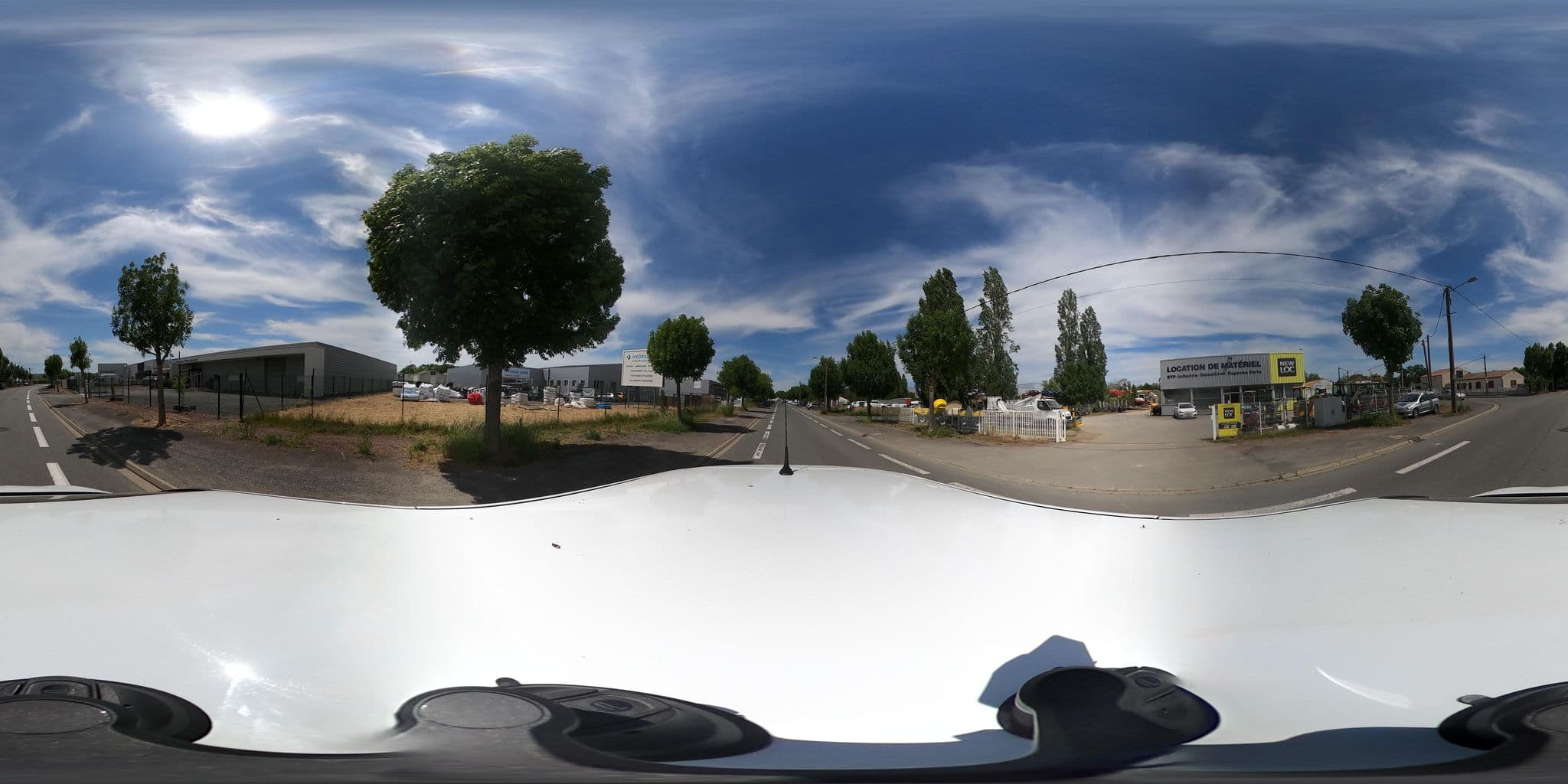 Street view near Newloc, Rochefort — © olivierb (CC BY-SA · Mapillary)