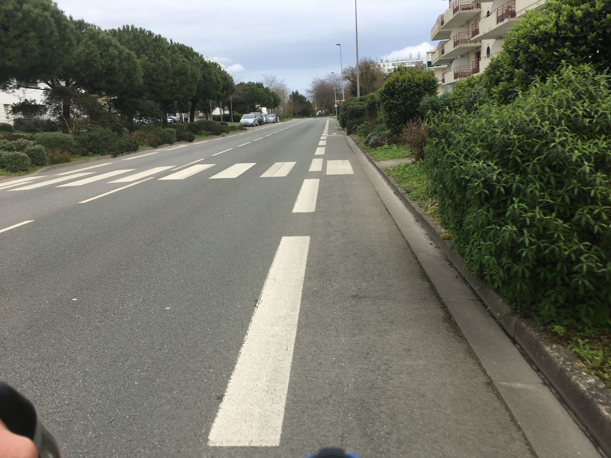 Street view near Apparthotel Les Minimes, La Rochelle — © unlimited (CC BY-SA · Mapillary)