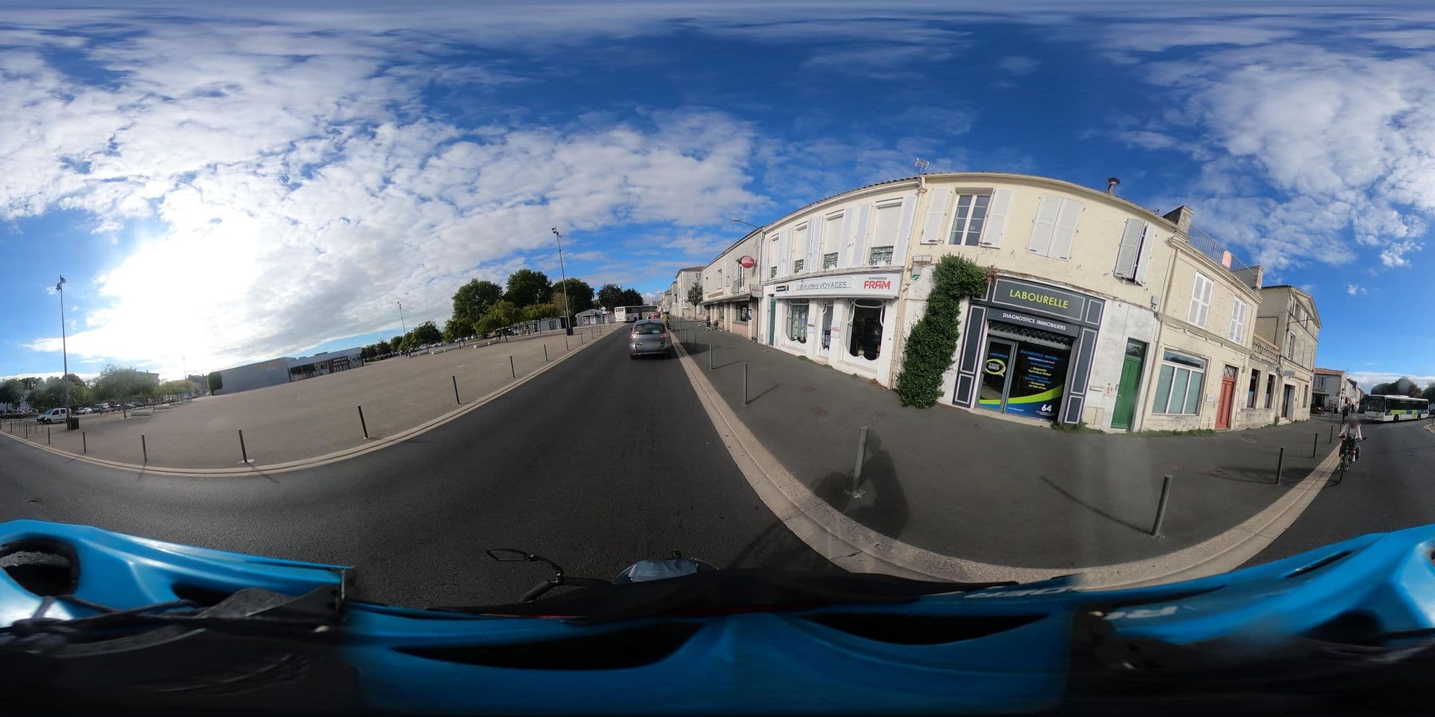 Street view near Selectour - Latitudes Voyages, Rochefort — © padididejurbise (CC BY-SA · Mapillary)