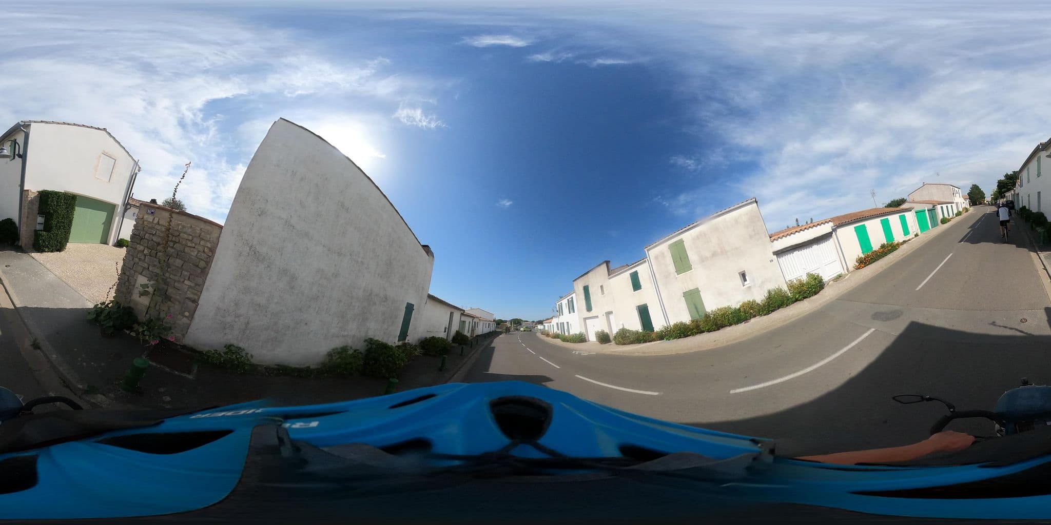 Street view near Résidence Univers, La Flotte — © padididejurbise (CC BY-SA · Mapillary)
