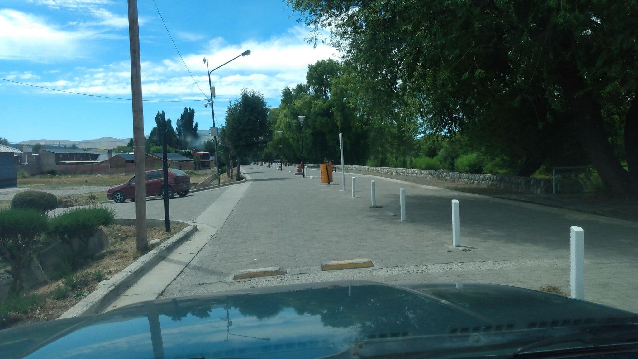 Street view near "La Costanera", Junín de los Andes — © andresduhour (CC BY-SA · Mapillary)