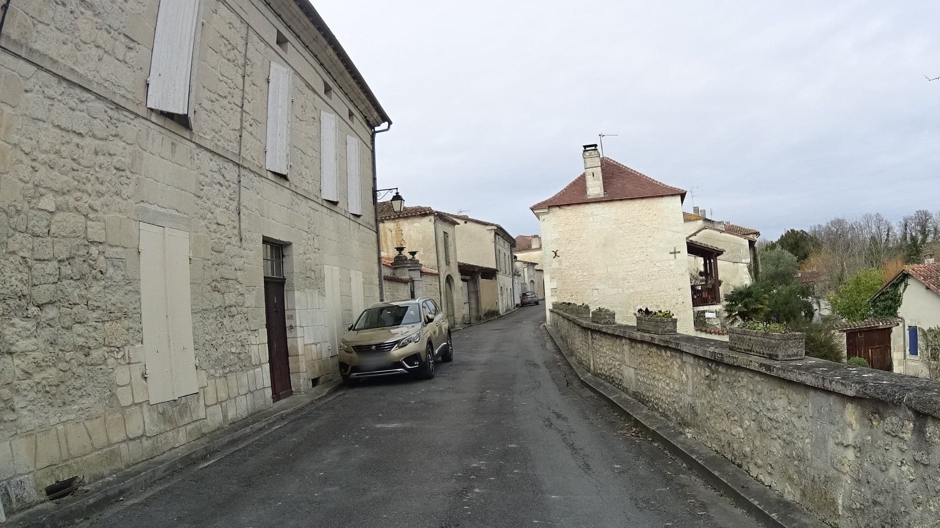 Street view near Grange Bleuet, Saint-Aulaye — © vincentrando24 (CC BY-SA · Mapillary)
