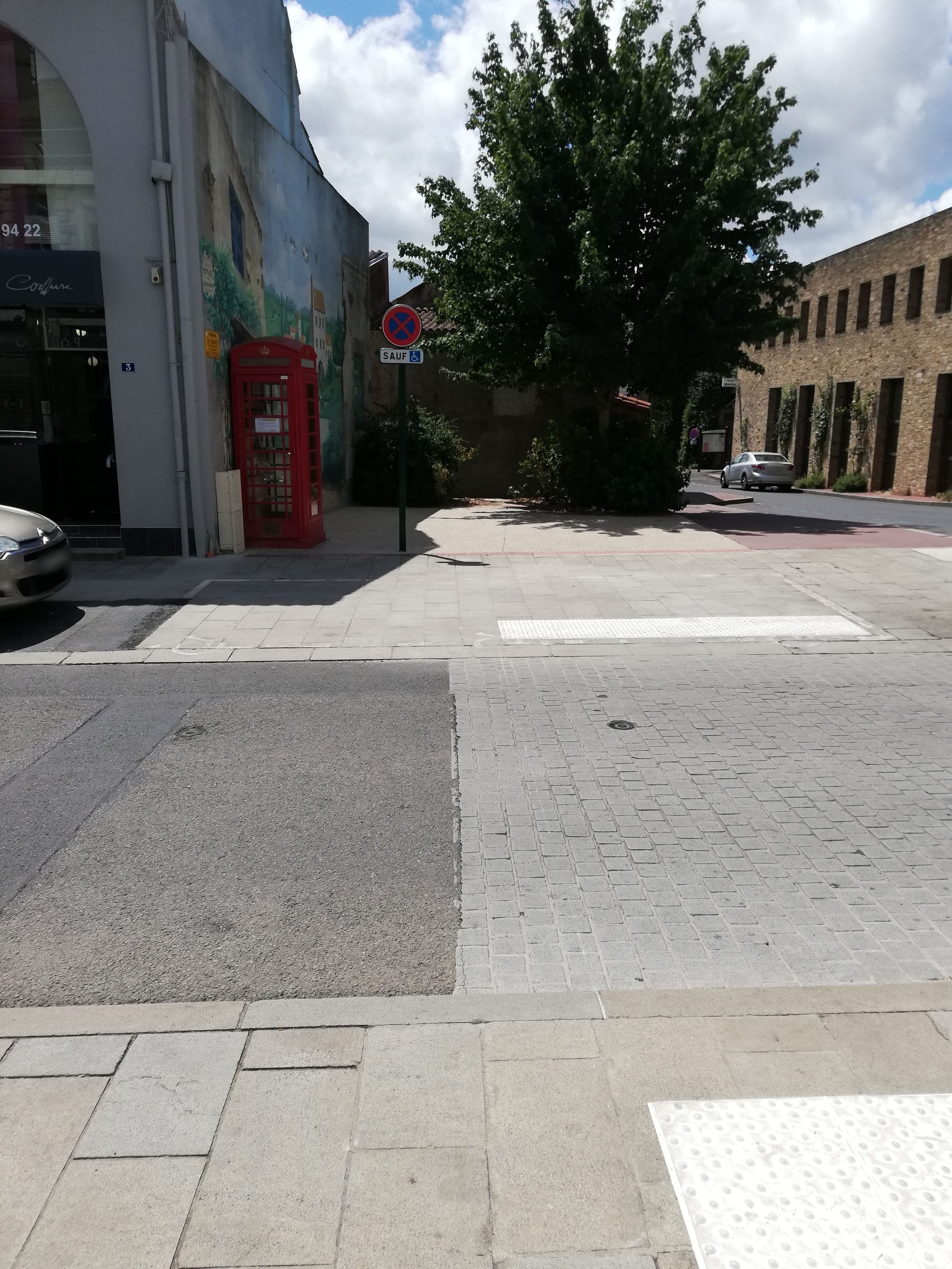 Street view near SR-Infokom, Vallet — © patrickb44190 (CC BY-SA · Mapillary)