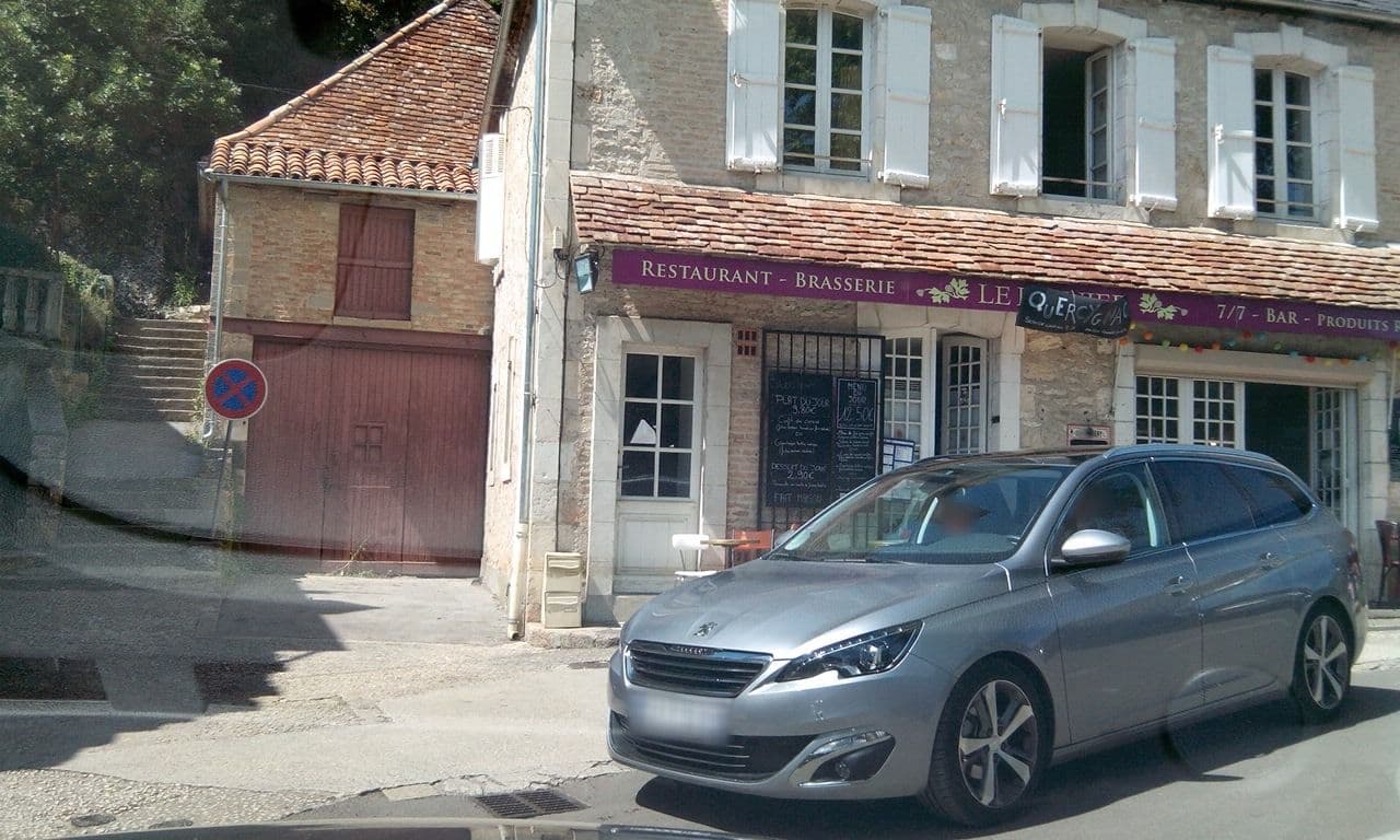 Street view near Le lion d'or, Gramat — © alainproviste (CC BY-SA · Mapillary)