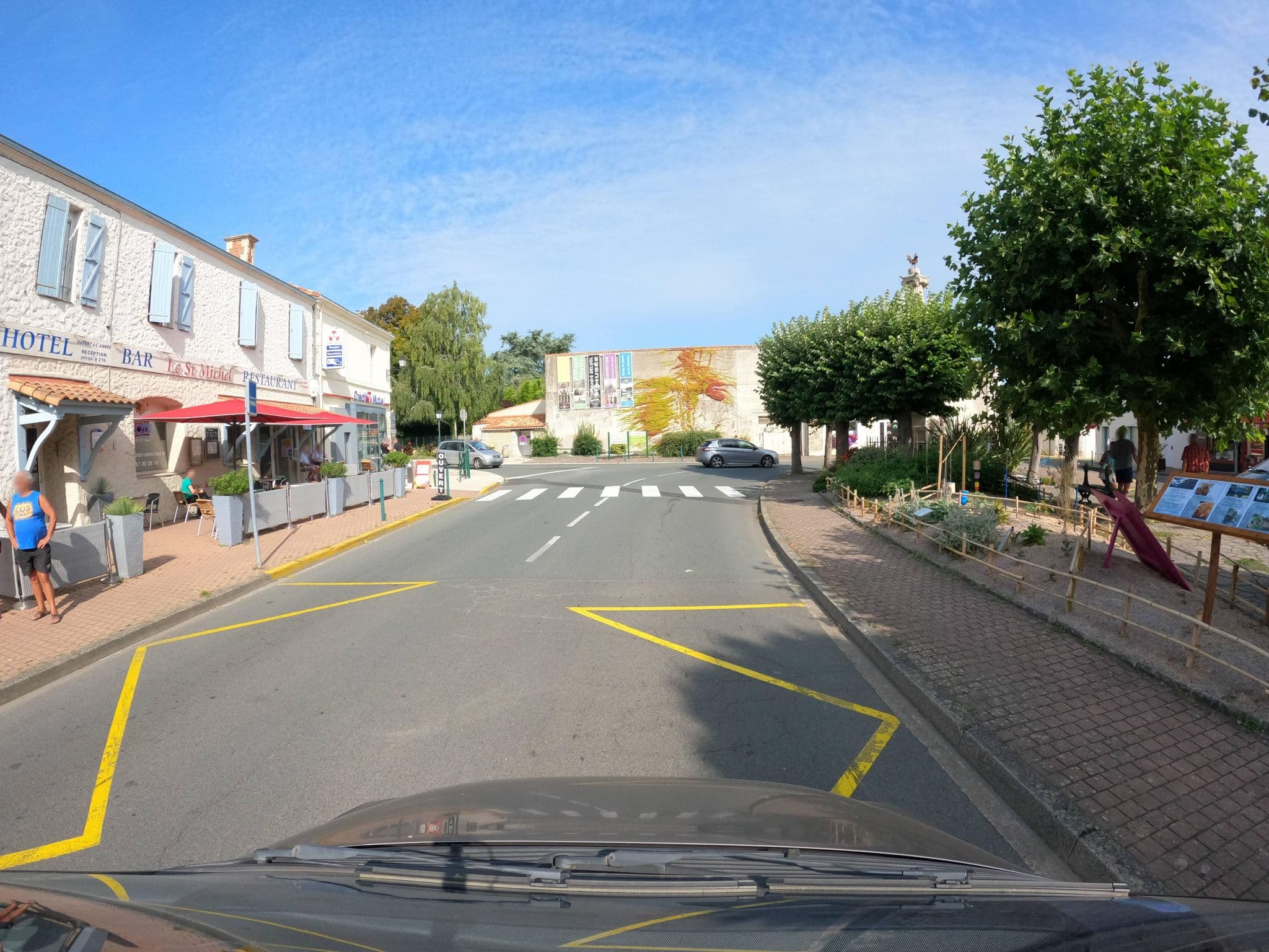 Street view near Le St Michel, Triaize — © stephanep (CC BY-SA · Mapillary)
