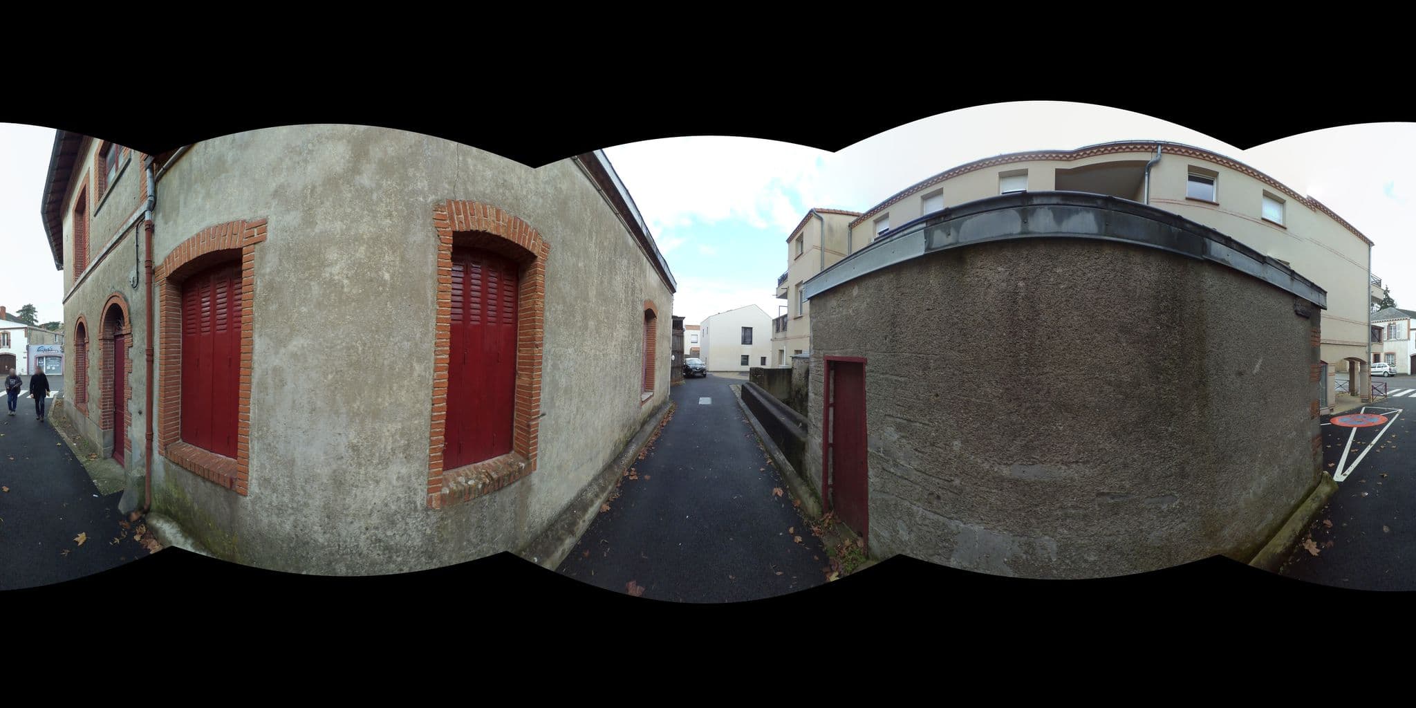 Street view near Bistrot Brocante les Pendules A l'heure, Clisson — © stephanep (CC BY-SA · Mapillary)