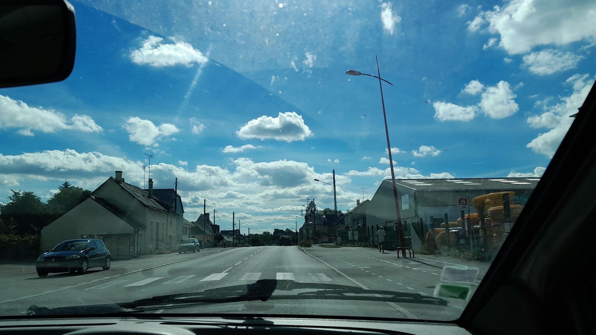 Street view near Hotel Restaurant De La Gare, Cossé-le-Vivien — © hautetension08 (CC BY-SA · Mapillary)