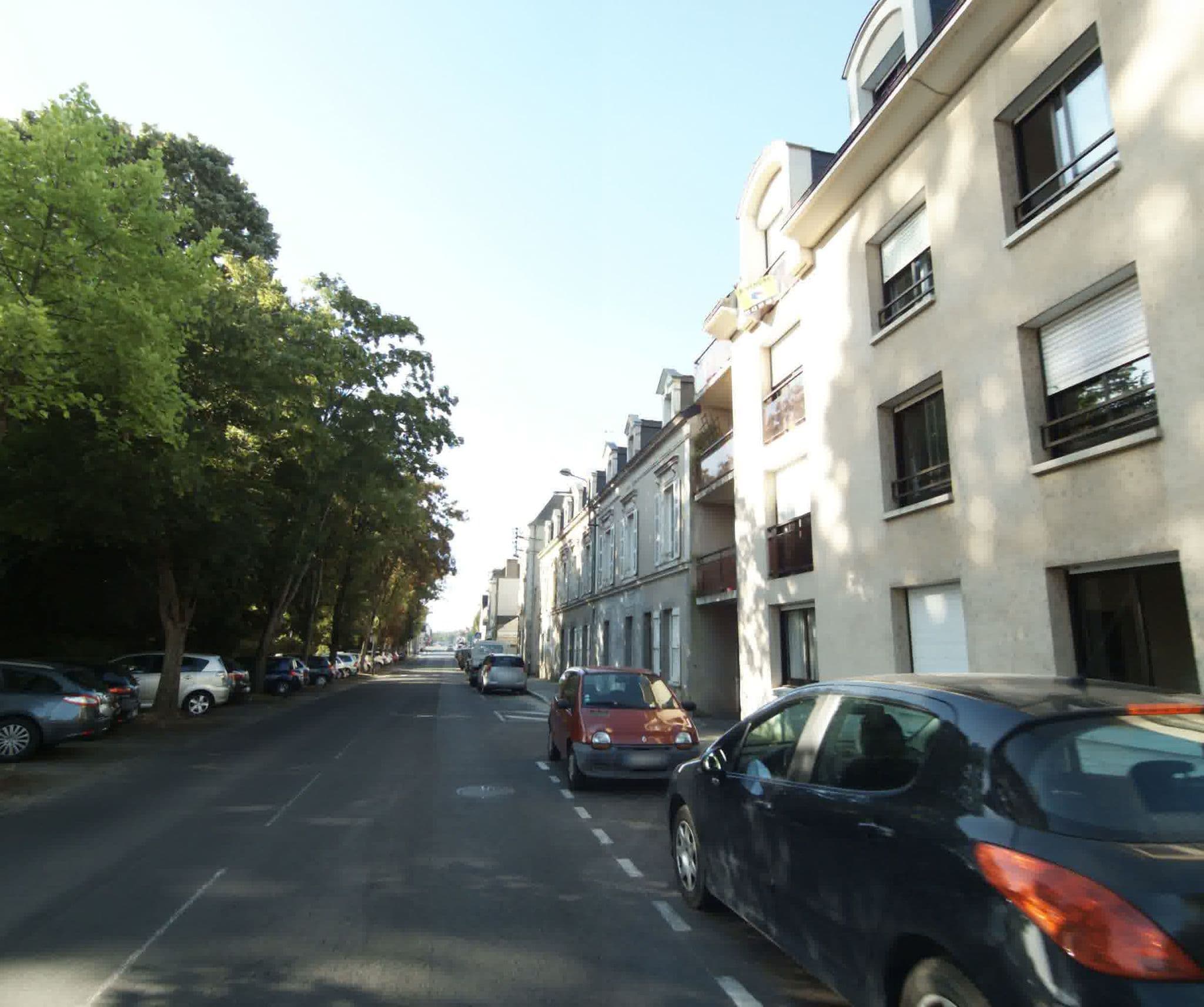 Street view near Jardins d'Avesnières, Laval — © sogefi (CC BY-SA · Mapillary)