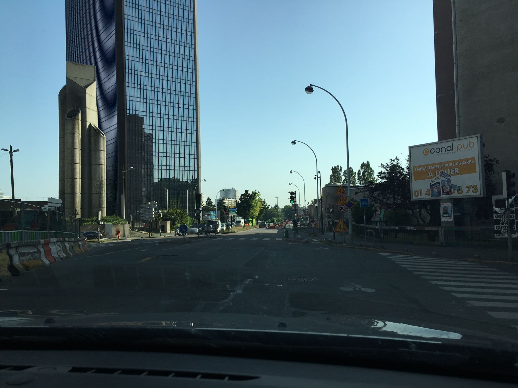 Street view near B&B Hotel, Bagnolet — © df45 (CC BY-SA · Mapillary)