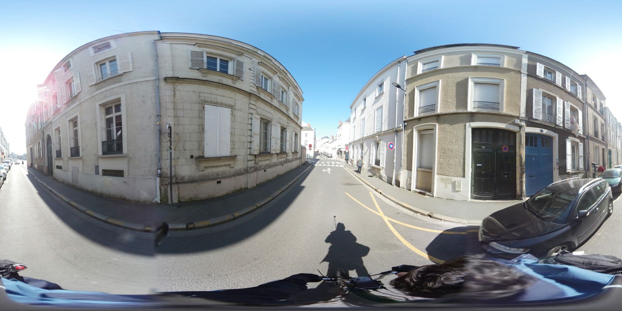 Street view near Les Chambres de Mathilde, Angers — © c_mobilite (CC BY-SA · Mapillary)