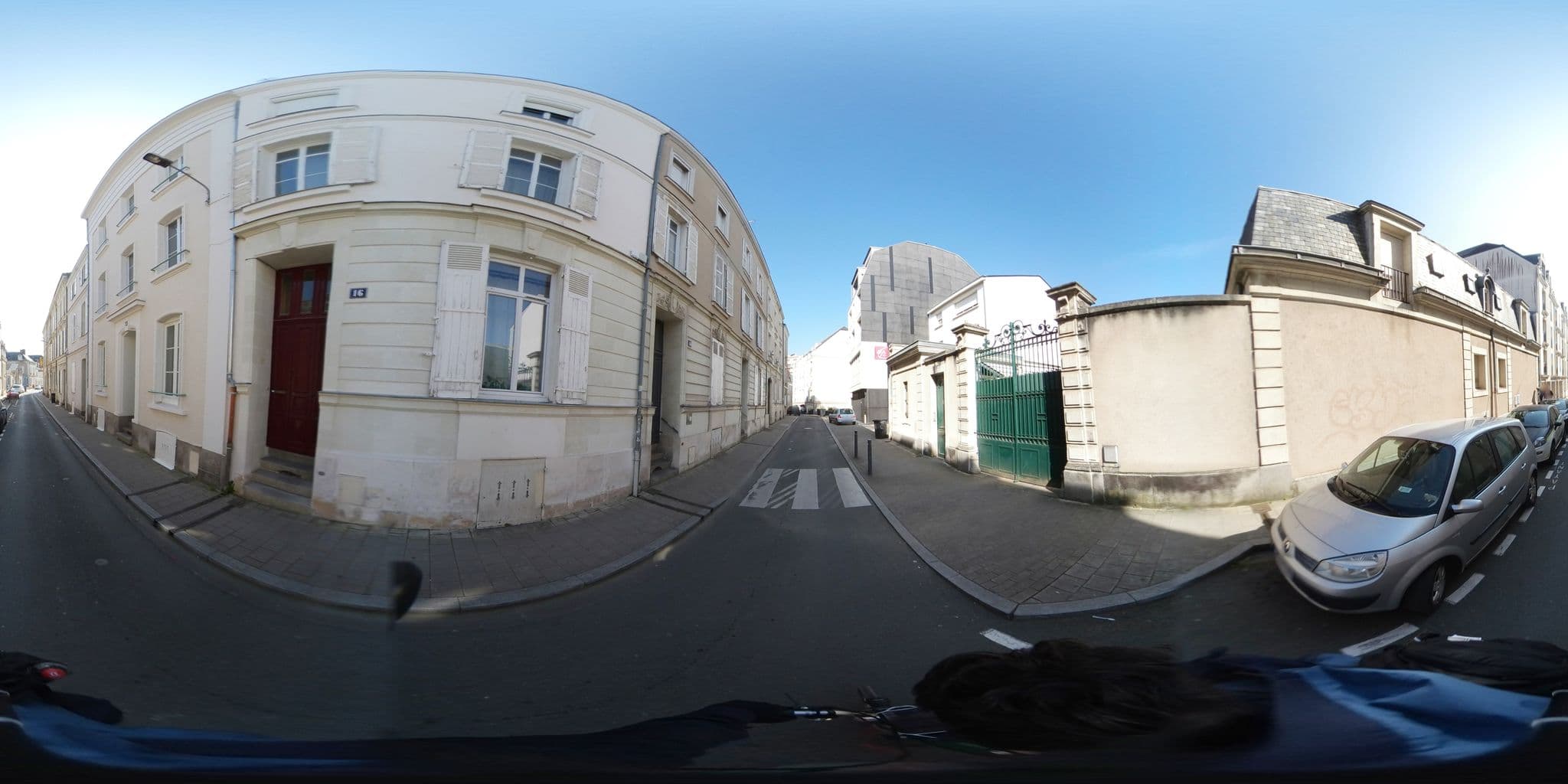 Street view near Suit'Home Hanneloup, Angers — © c_mobilite (CC BY-SA · Mapillary)