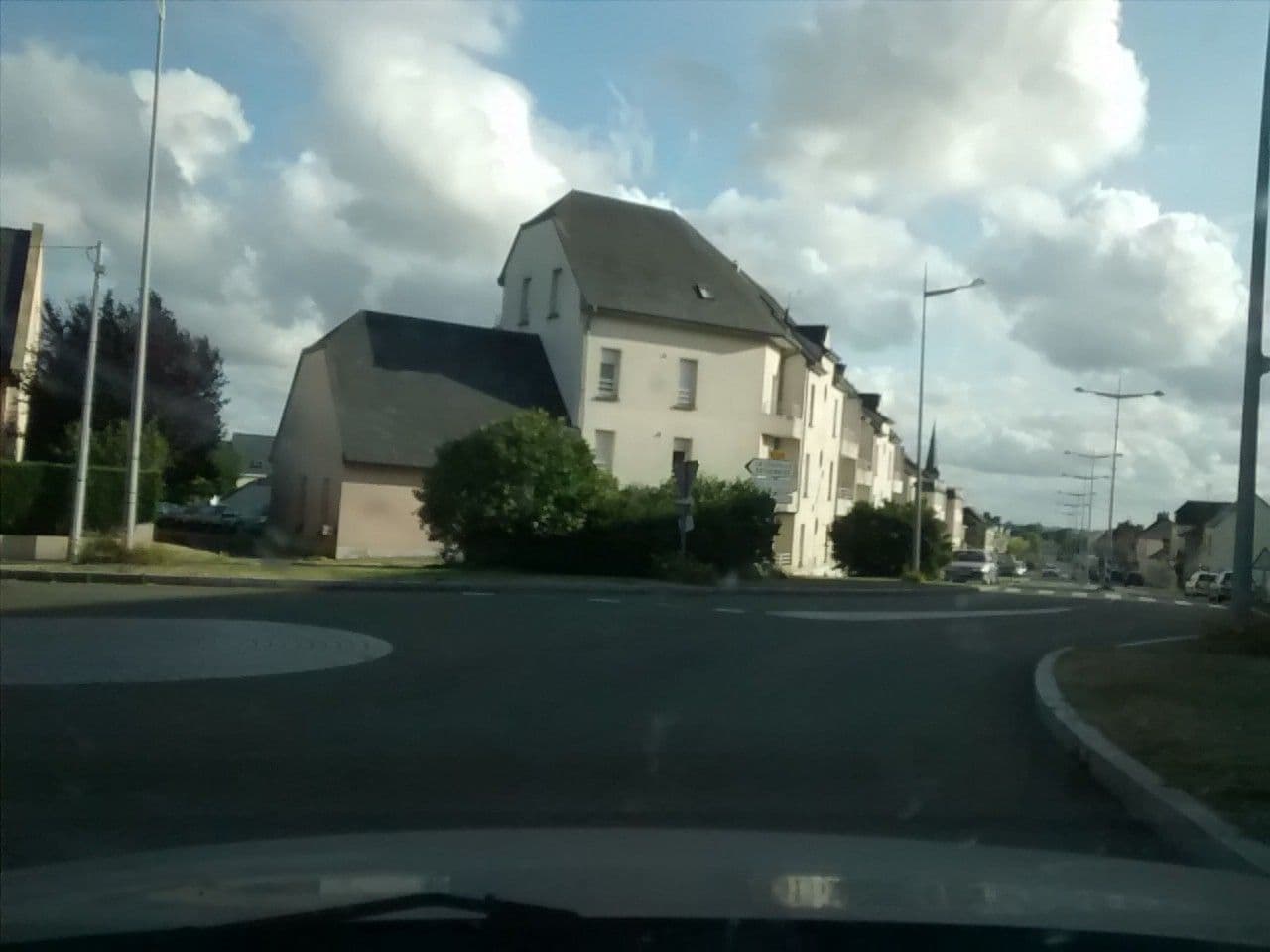 Street view near Résidence Services Seniors DOMITYS - Le Clos Saint-Martin, Louverné — © kioska_journo (CC BY-SA · Mapillary)