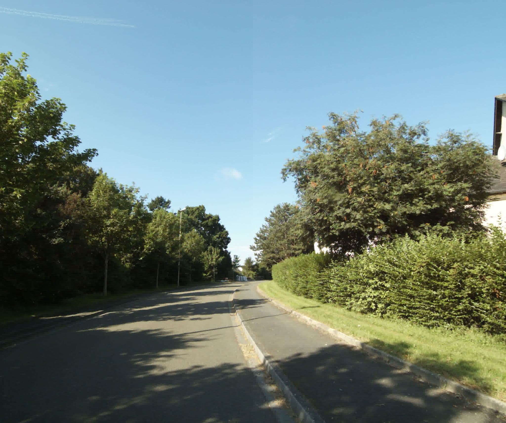Street view near Kyriad Laval, Laval — © sogefi (CC BY-SA · Mapillary)
