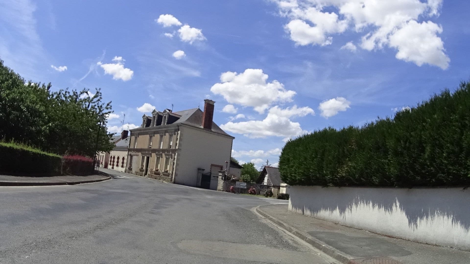 Street view near Les Rêveries, Vern-d'Anjou — © ramap (CC BY-SA · Mapillary)