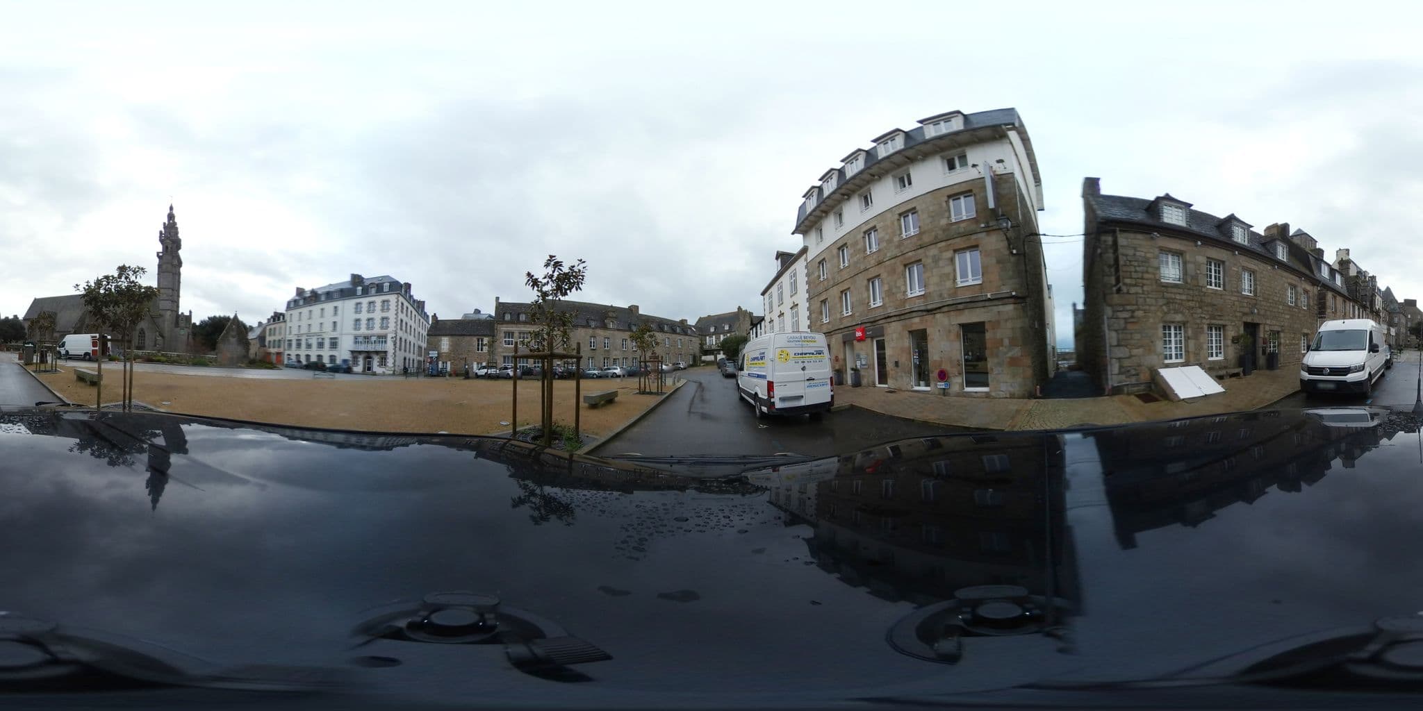 Street view near ibis Roscoff Bord de Mer, Roscoff — © c_mobilite (CC BY-SA · Mapillary)